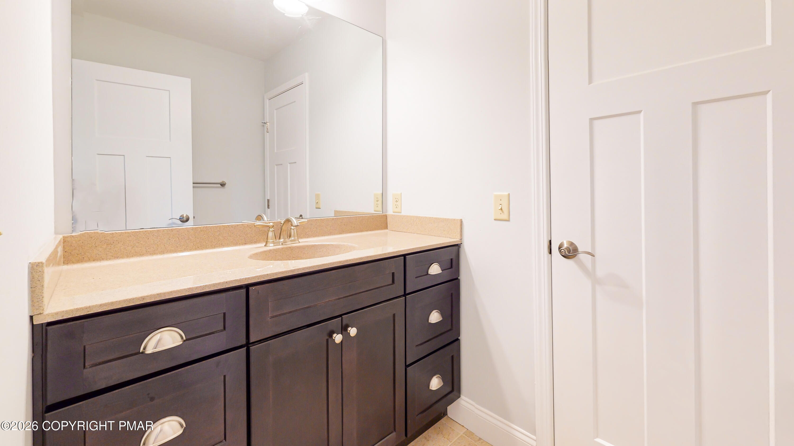 223 Canterbury Circle Property Photo 38