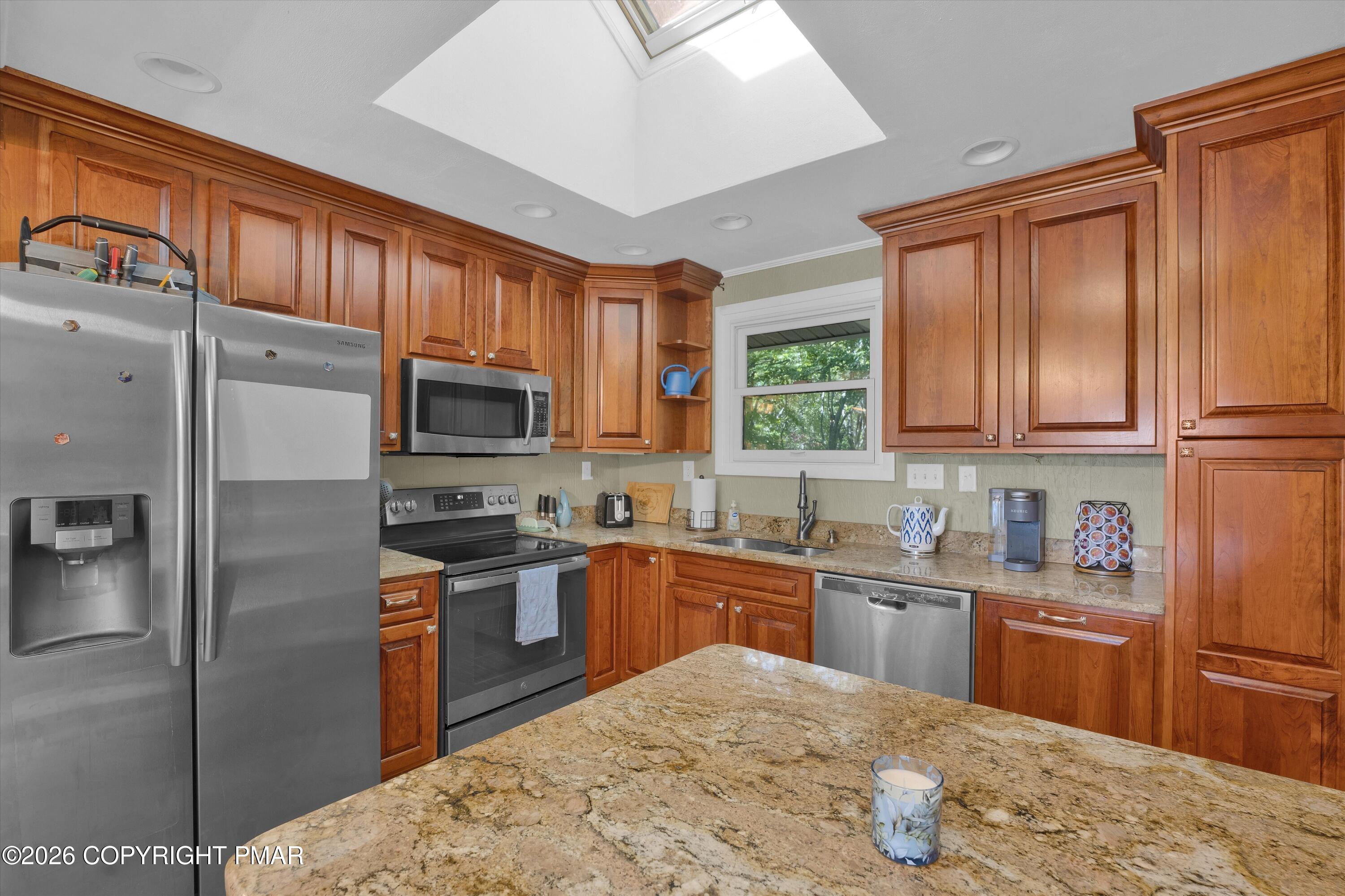98 Skye Drive Property Photo 3