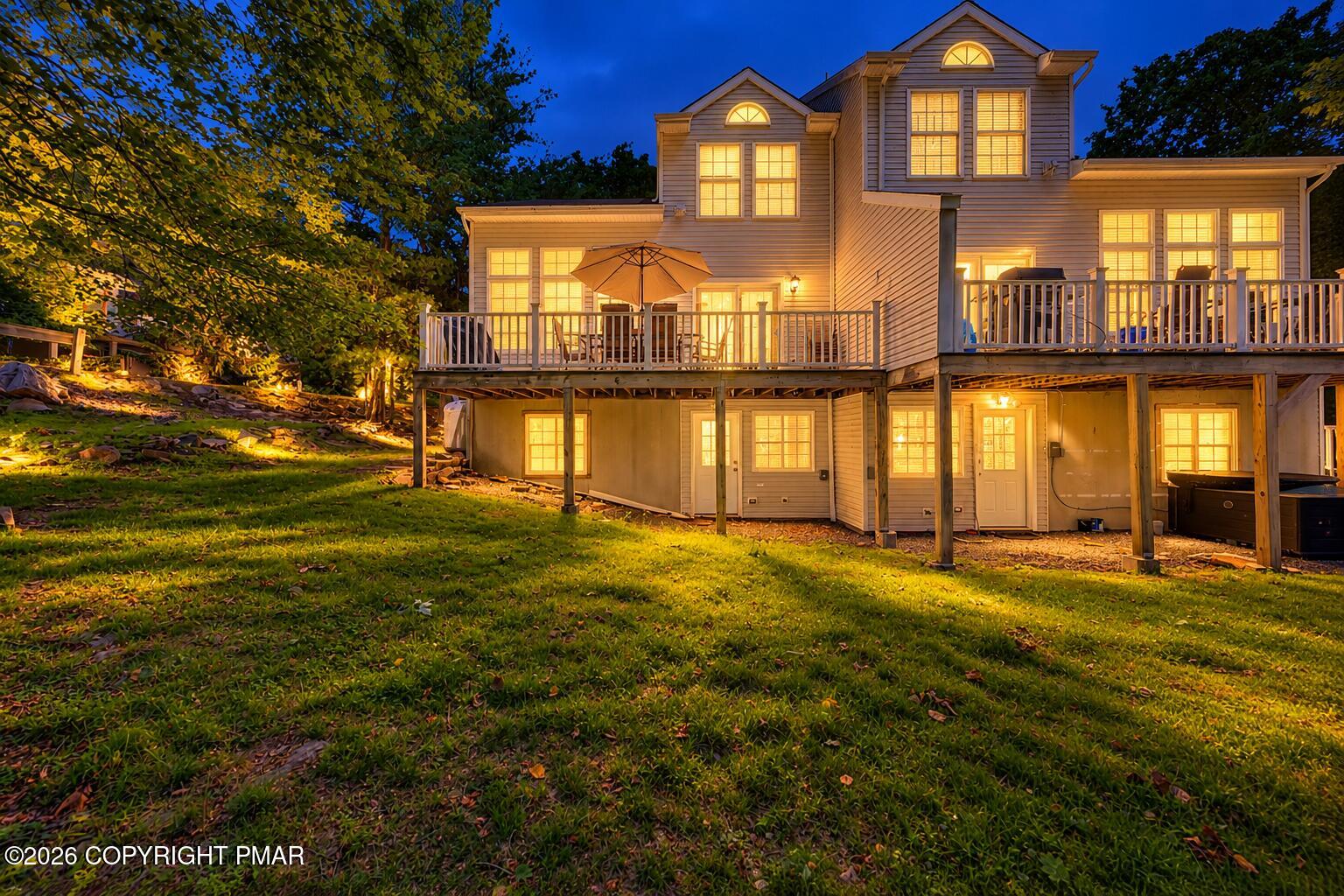 12 Beachwood Court Property Photo 2