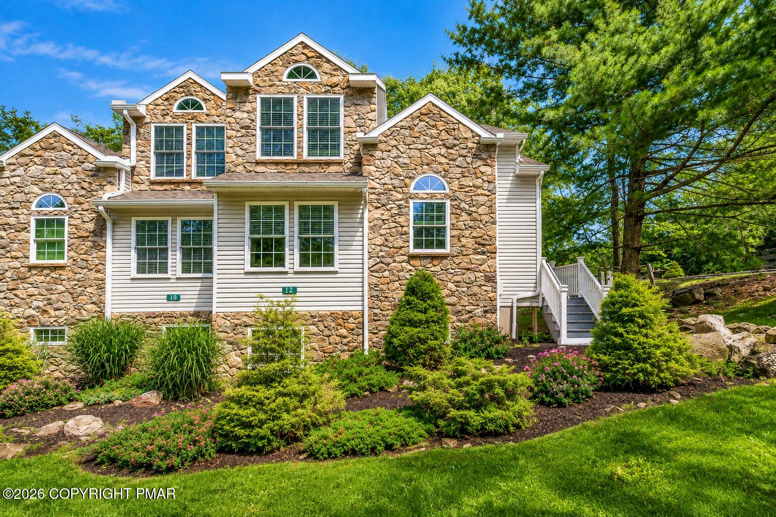 12 Beachwood Court Property Photo 14