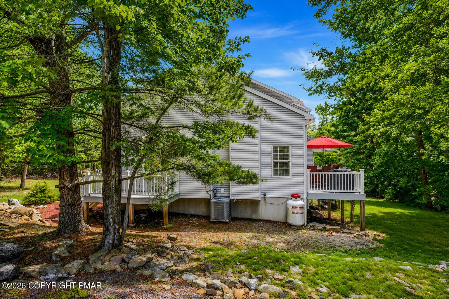 12 Beachwood Court Property Photo 17