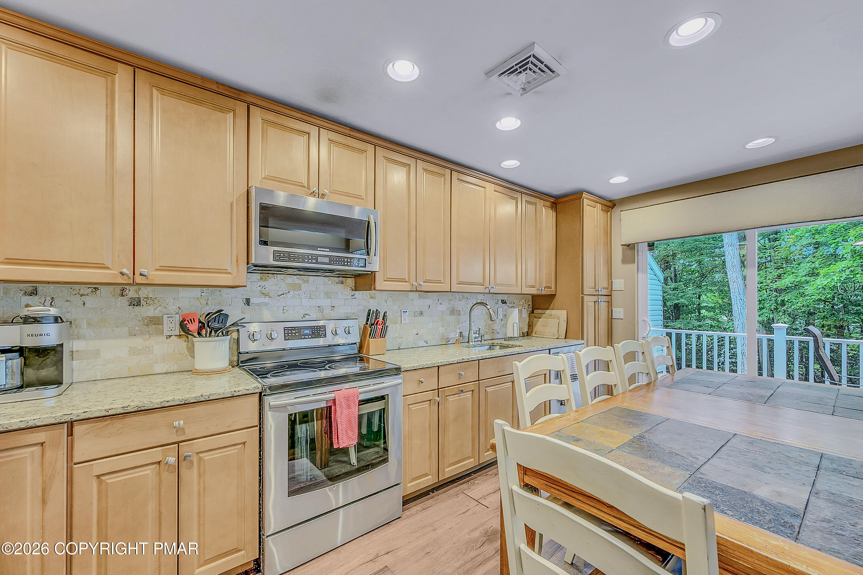 12 Beachwood Court Property Photo 19