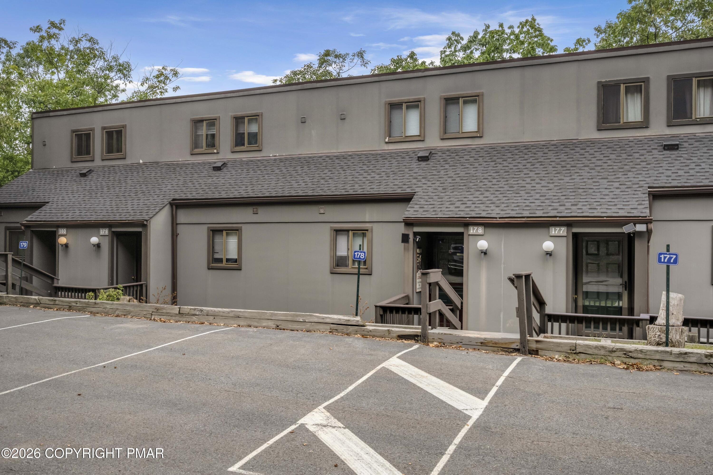 178 Upper Village Way Property Photo 1
