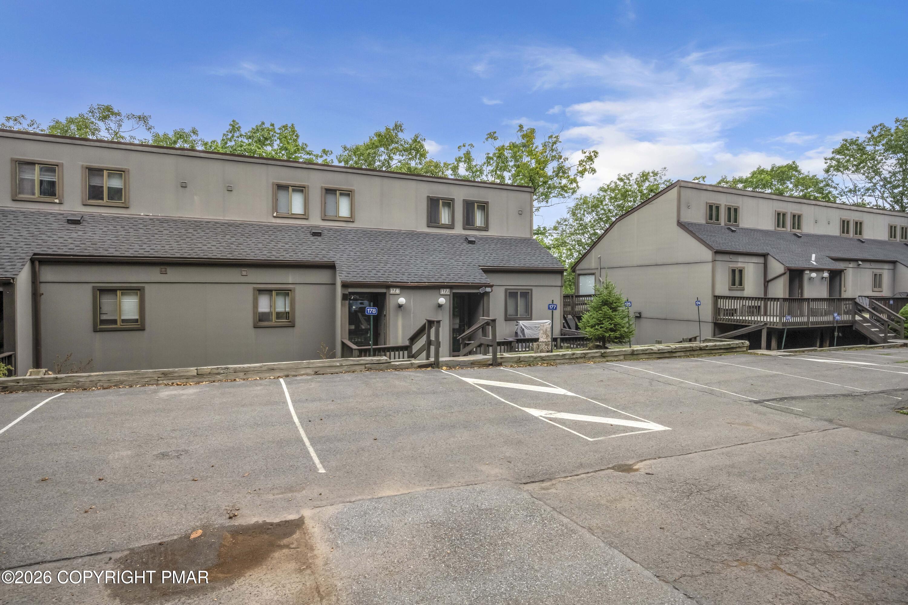 178 Upper Village Way Property Photo 2