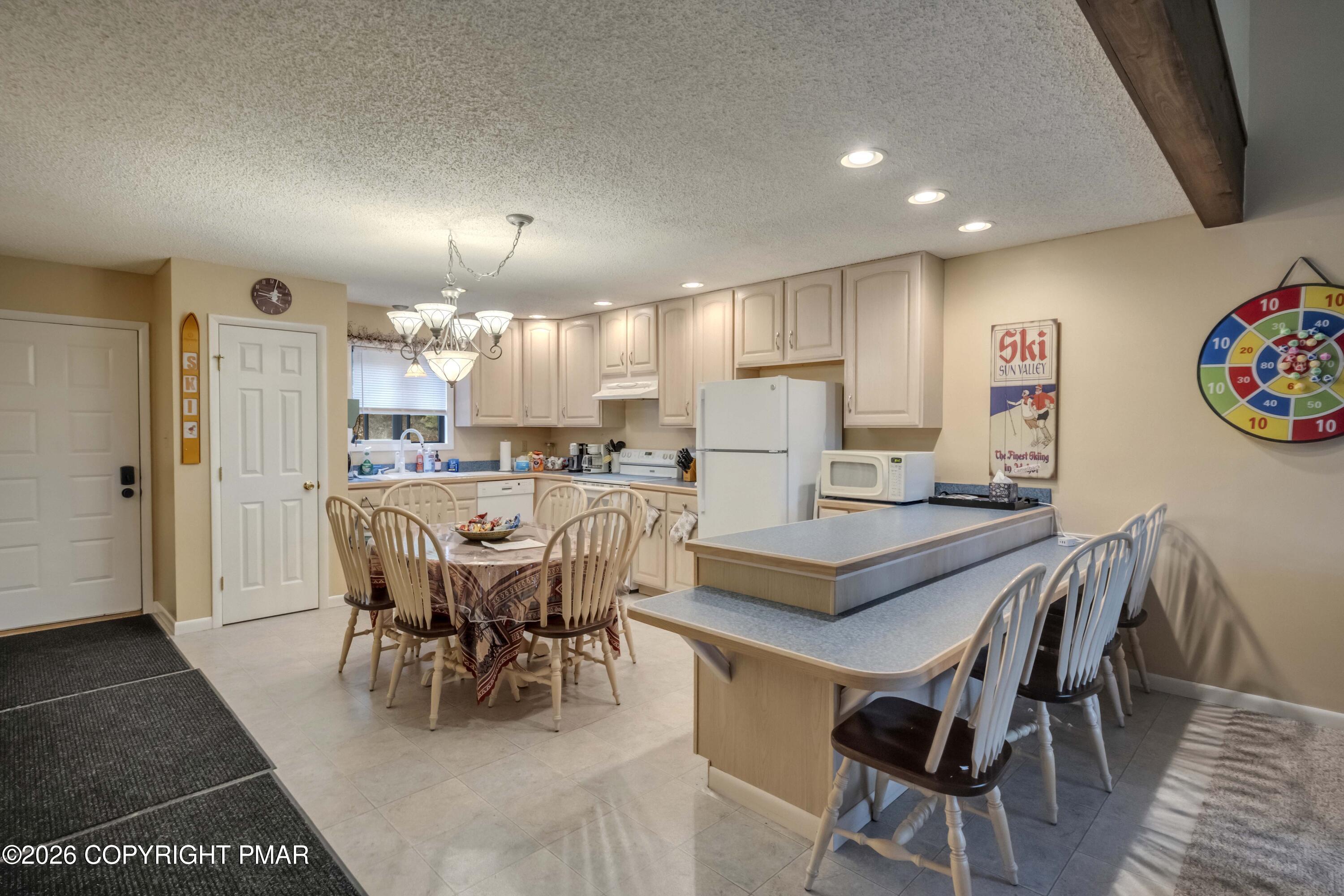 178 Upper Village Way Property Photo 6