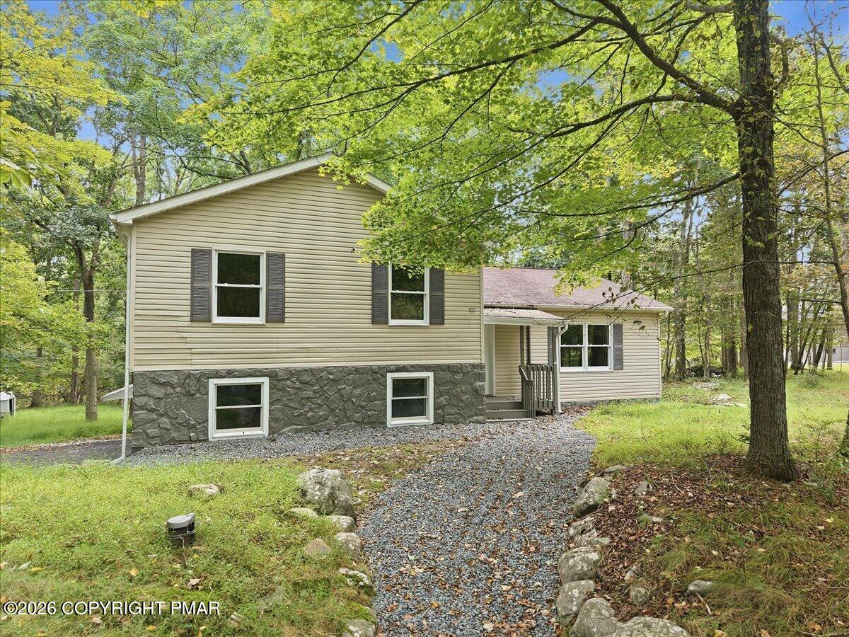 2148 Vista Circle Property Photo 1