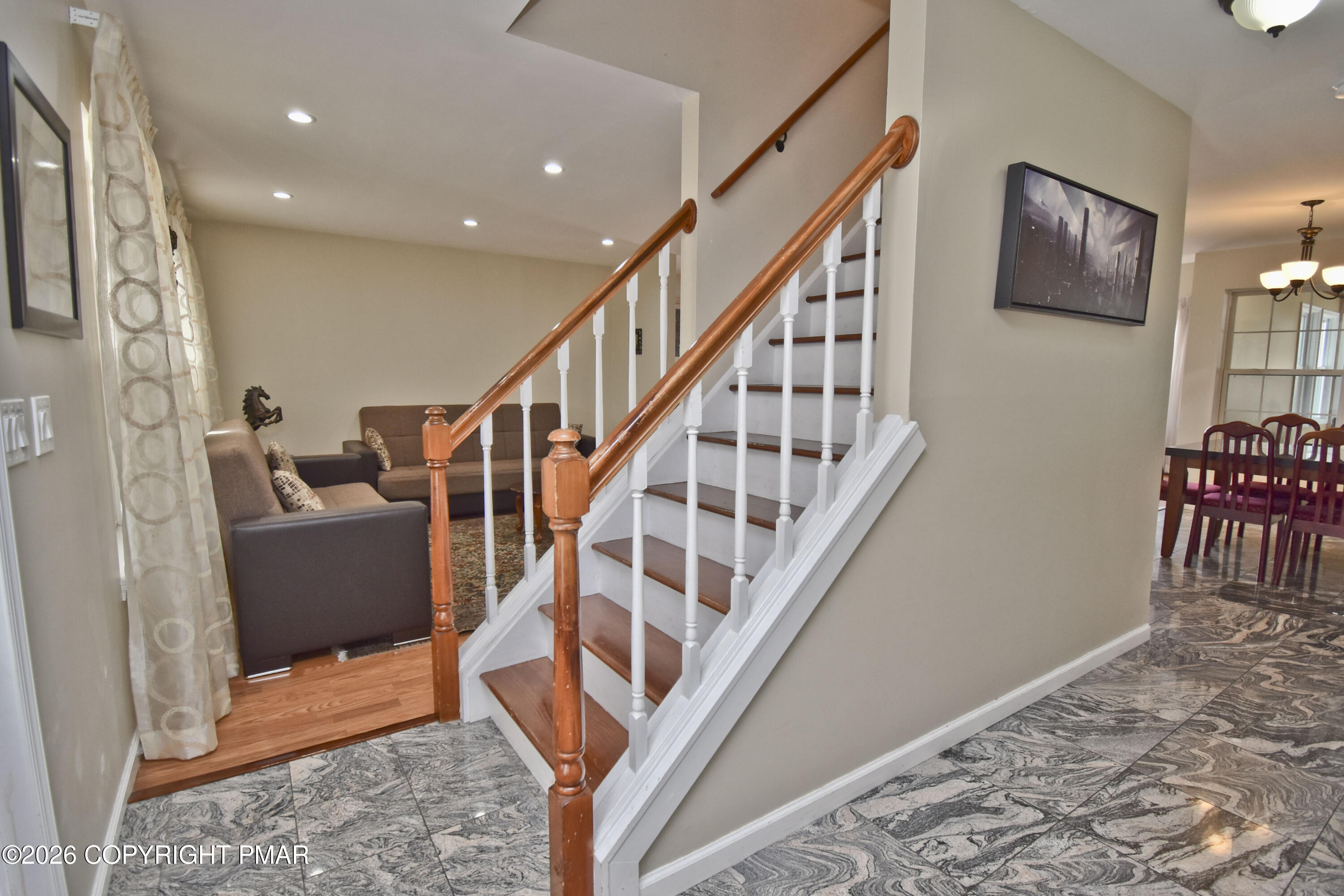 202 Stacia Way Property Photo 2