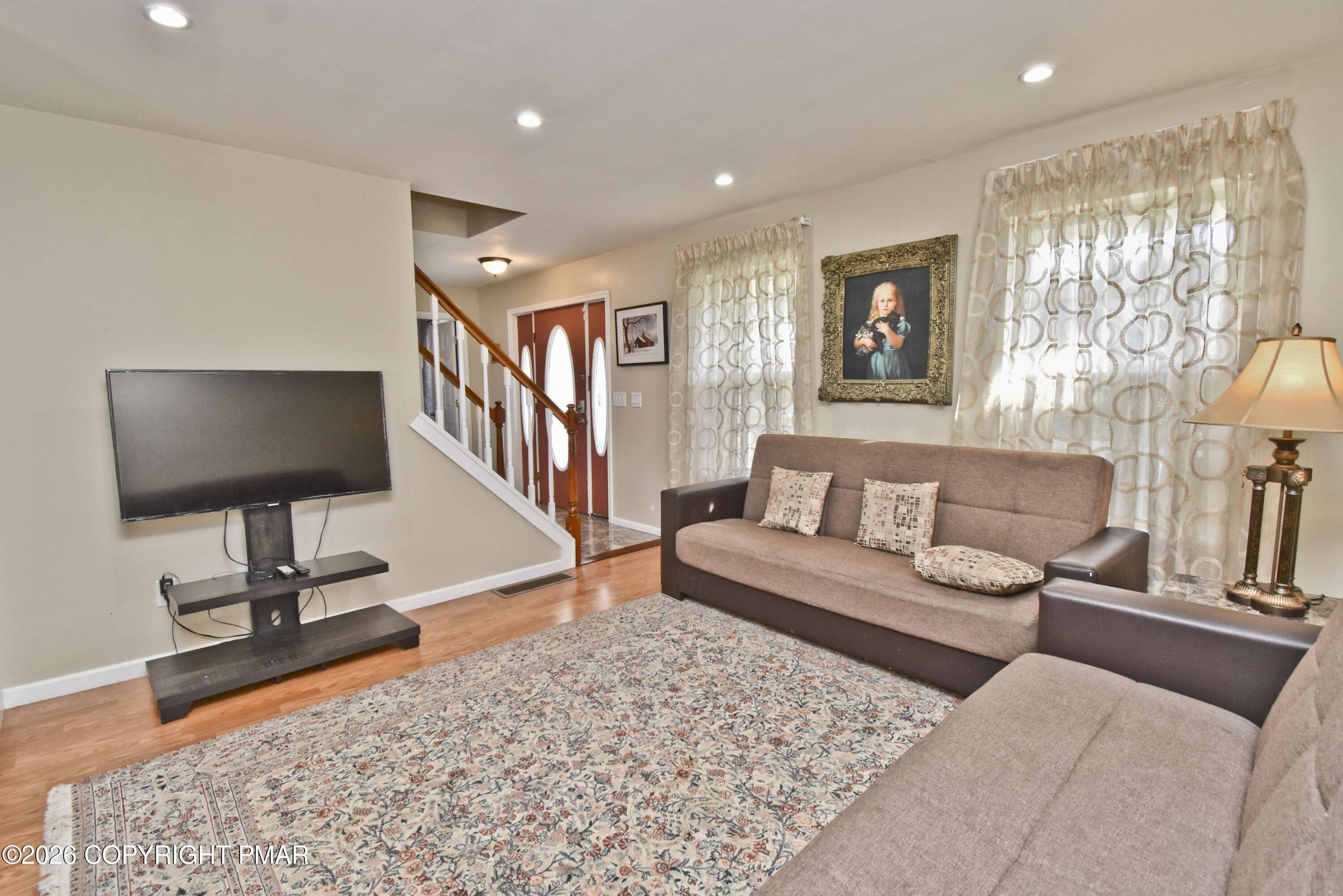 202 Stacia Way Property Photo 5