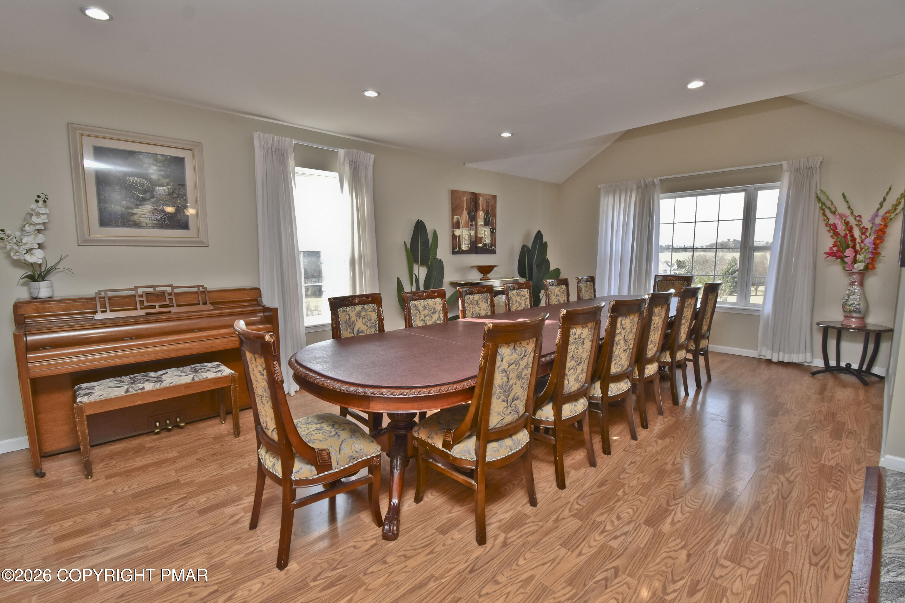 202 Stacia Way Property Photo 6