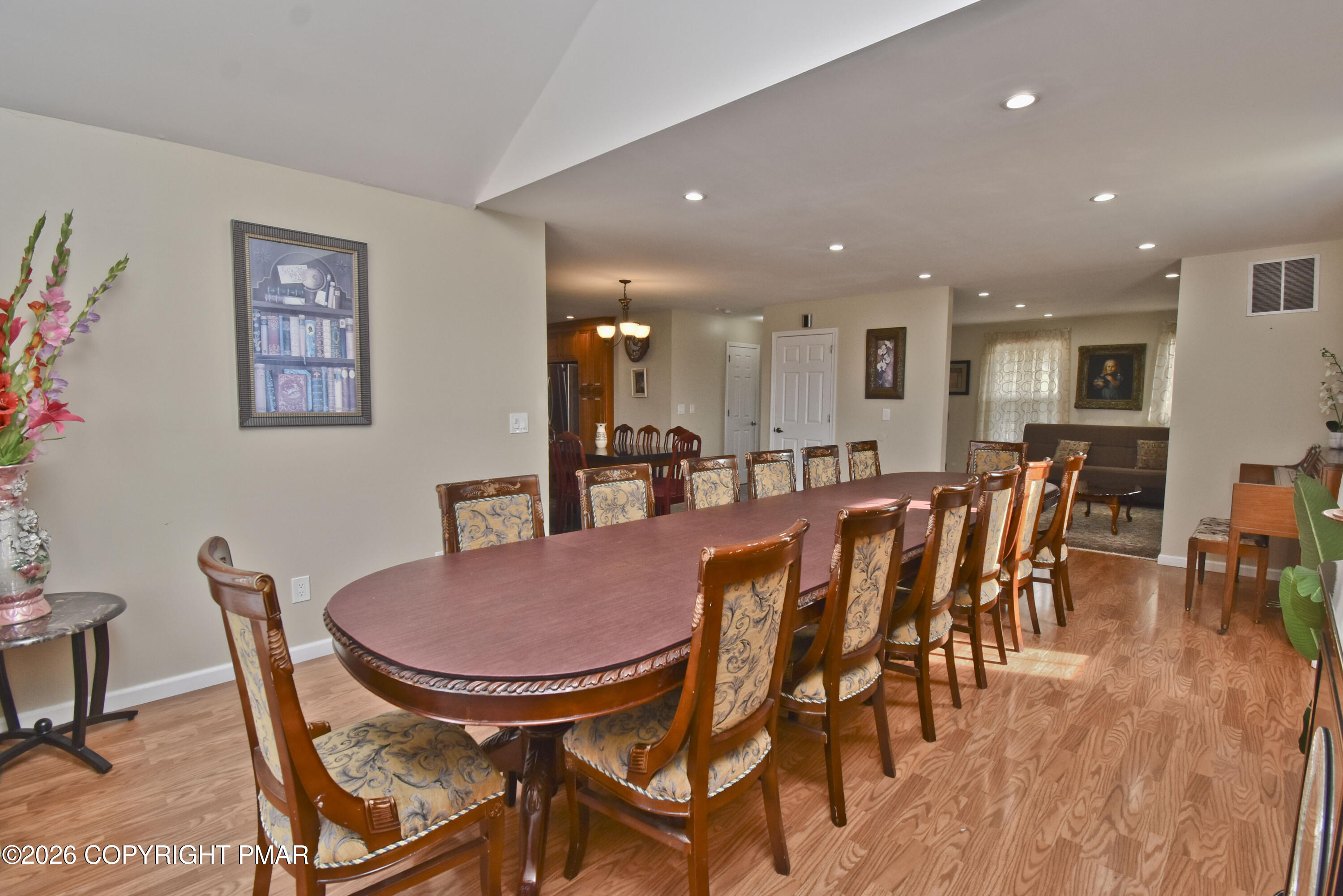 202 Stacia Way Property Photo 7