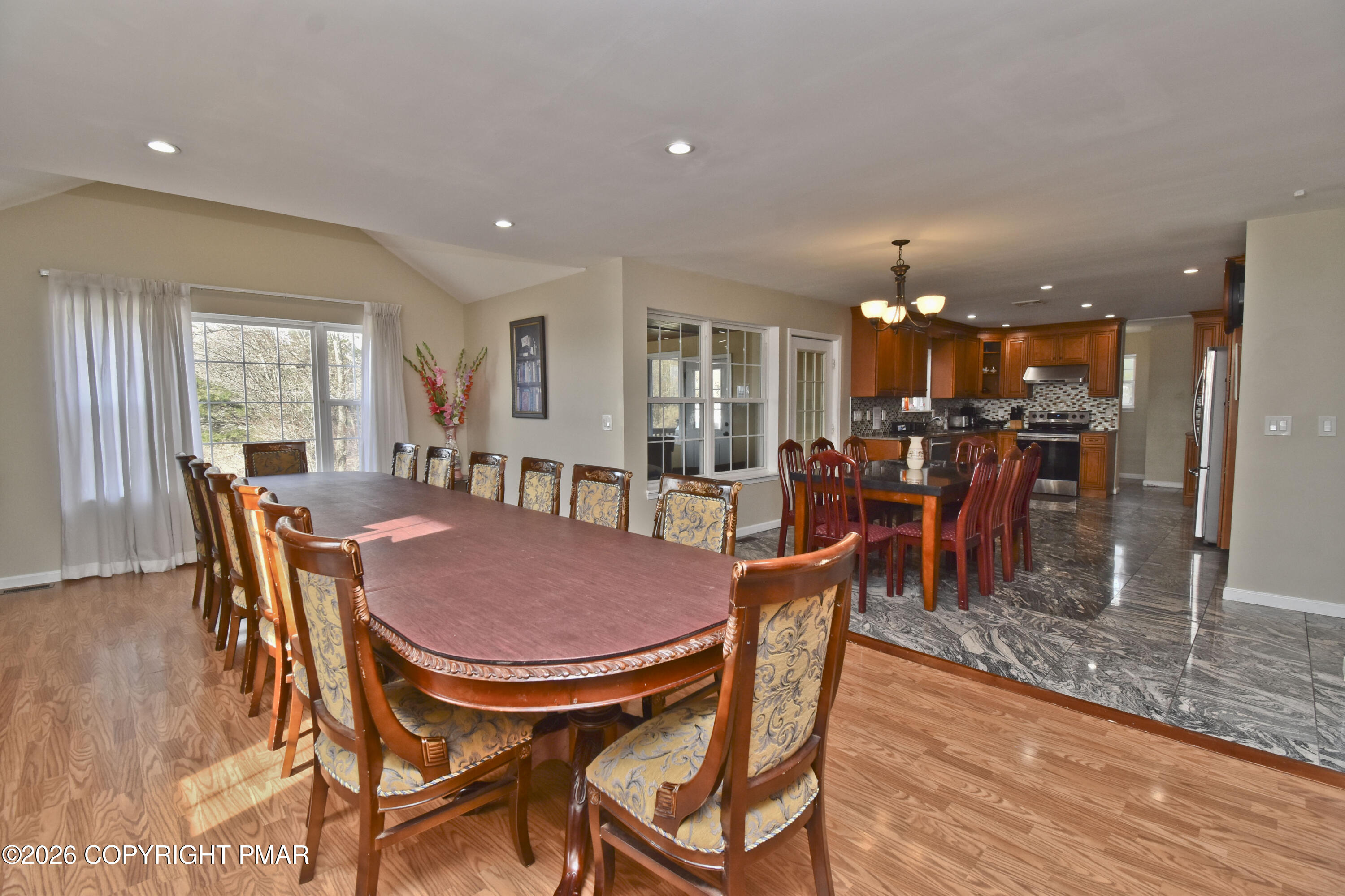 202 Stacia Way Property Photo 8