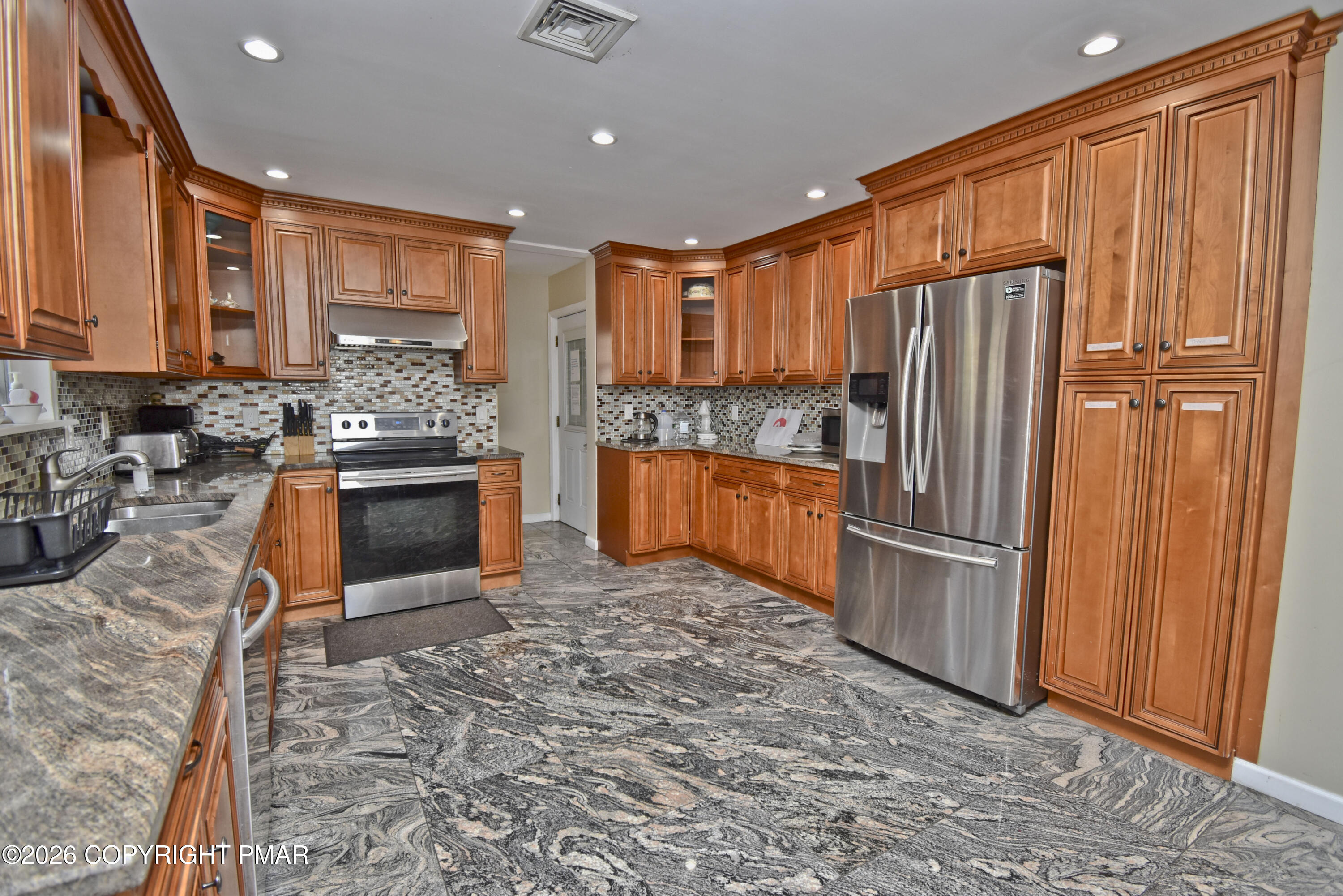 202 Stacia Way Property Photo 14