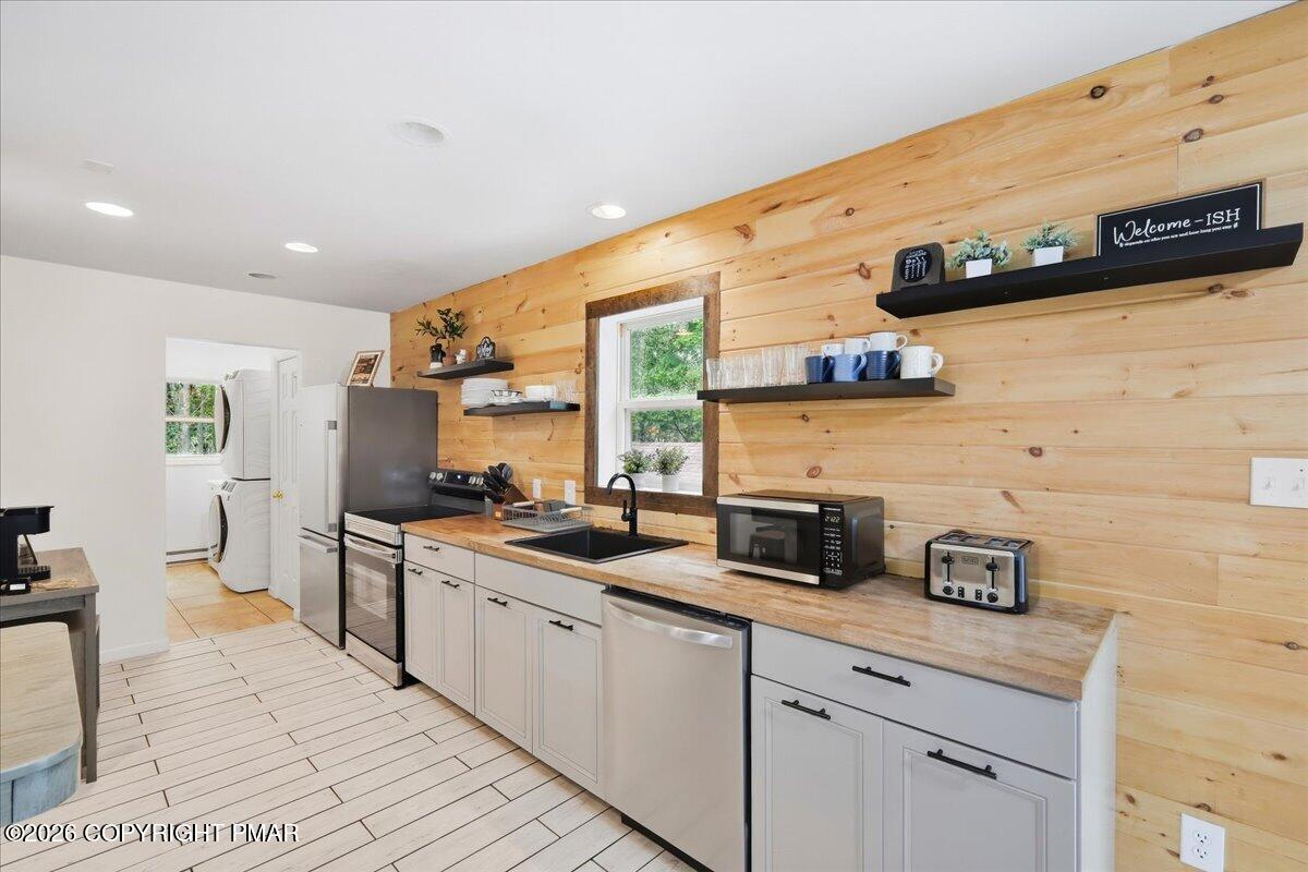 3326 Woodland Drive Property Photo 10