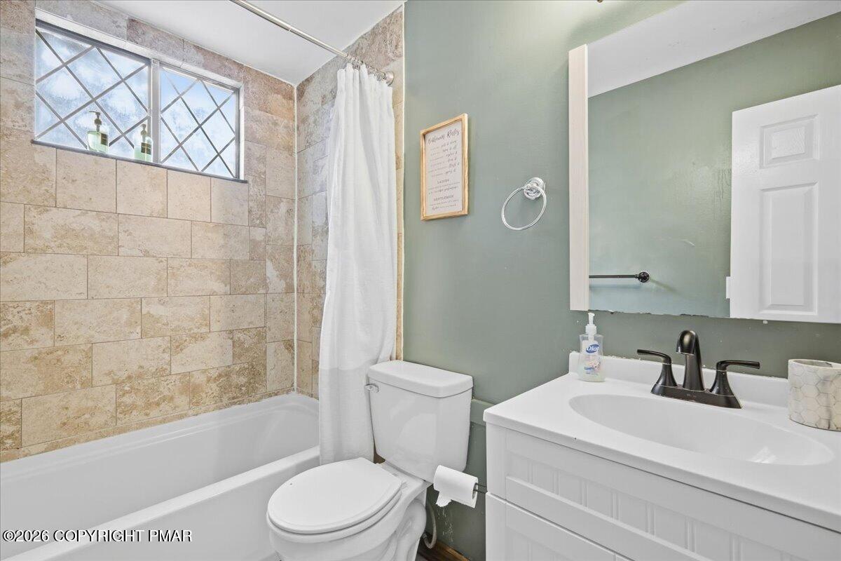 1042 Country Place Drive Property Photo 15