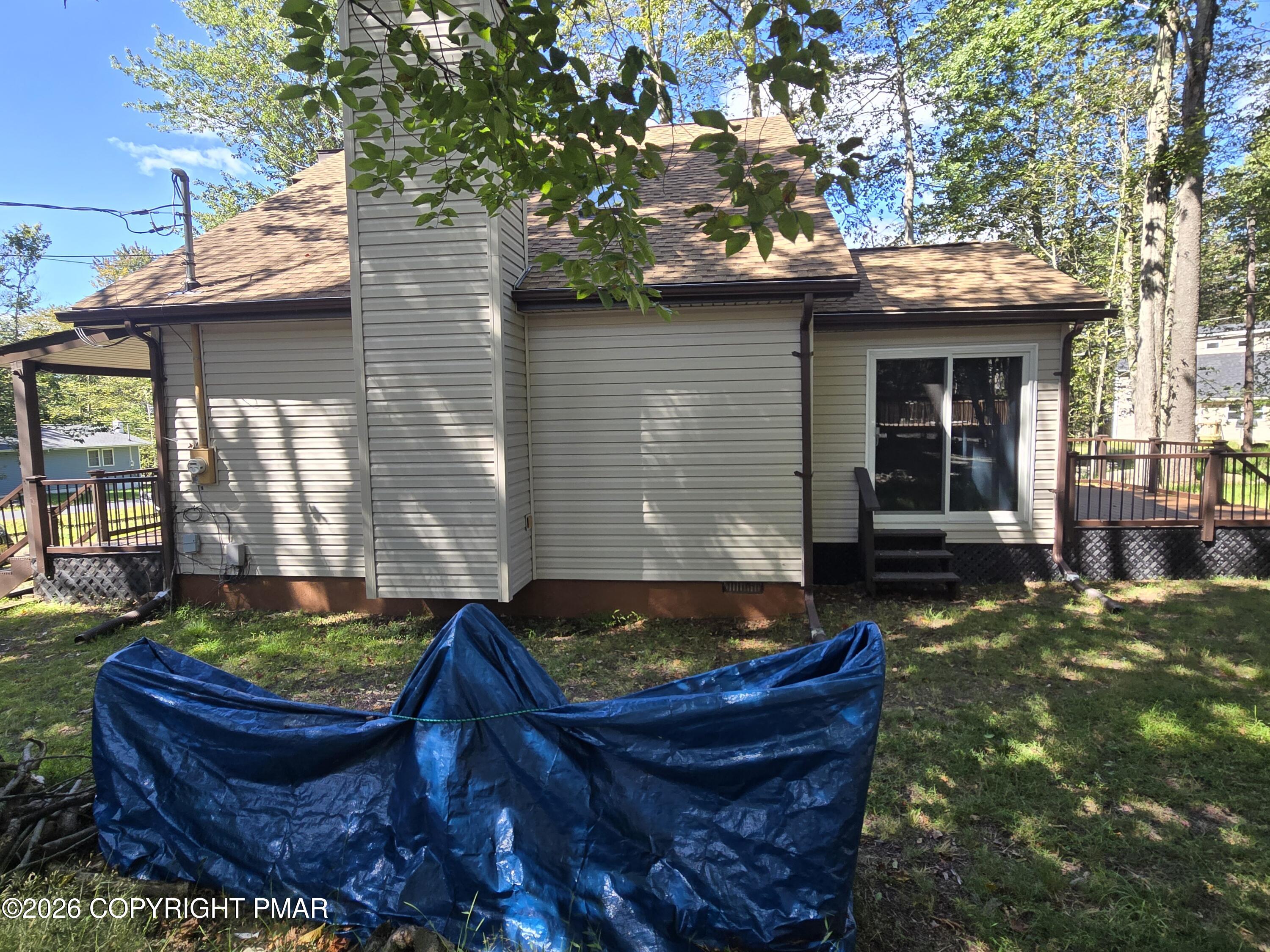 7151 Robinwood Drive Property Photo 4