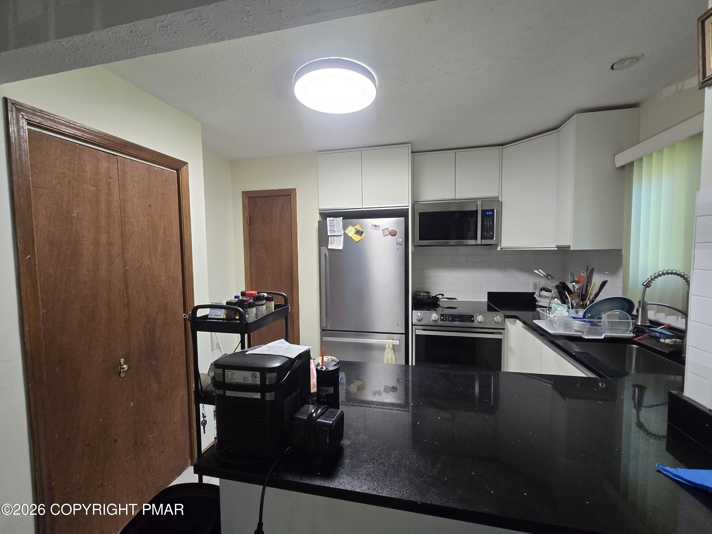 7151 Robinwood Drive Property Photo 14