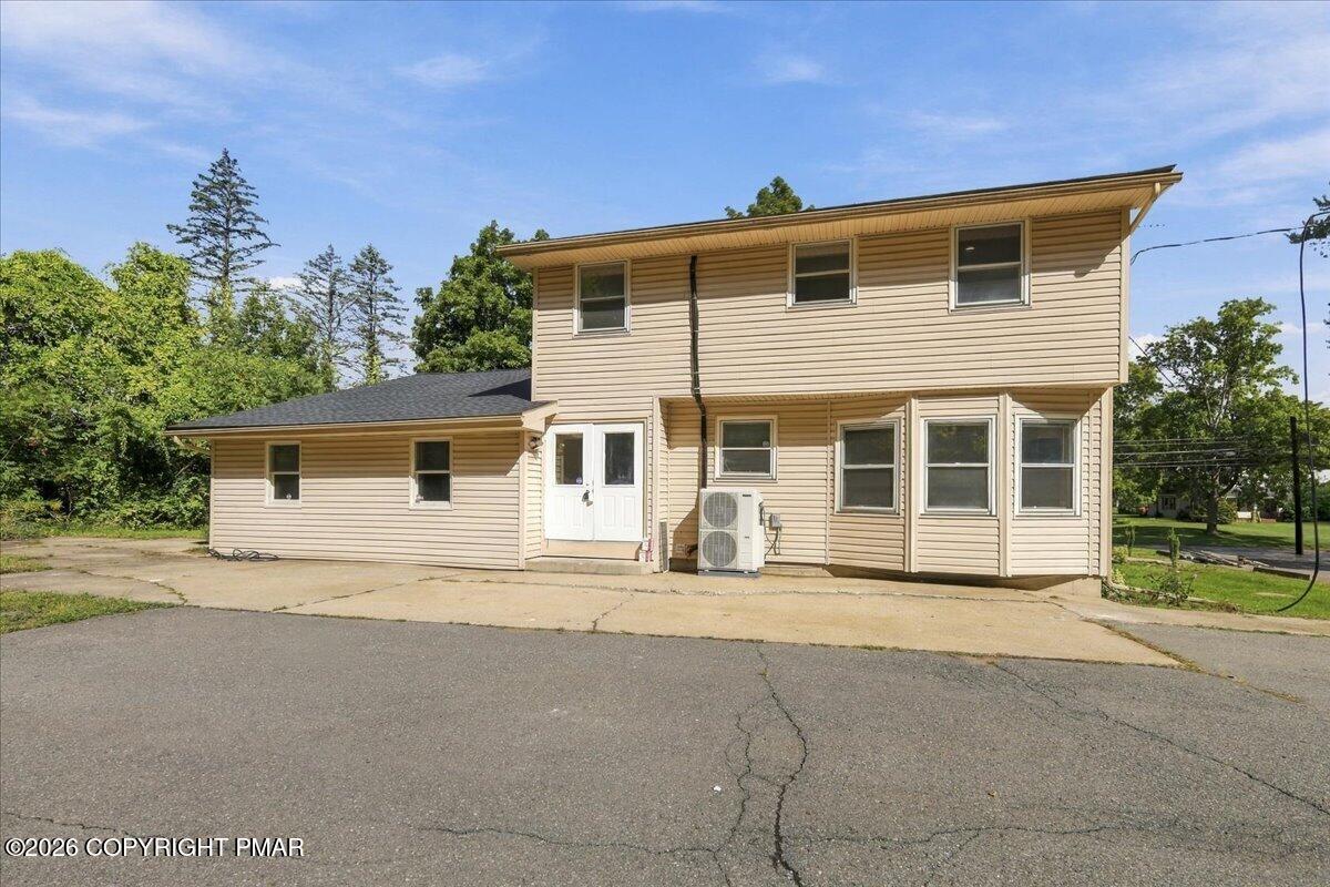 607 Glendale Road Property Photo 3