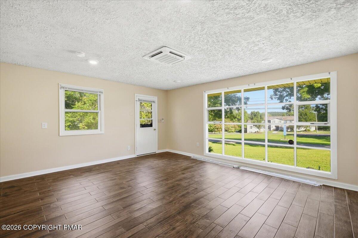 607 Glendale Road Property Photo 13