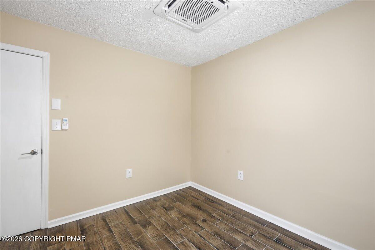 607 Glendale Road Property Photo 31