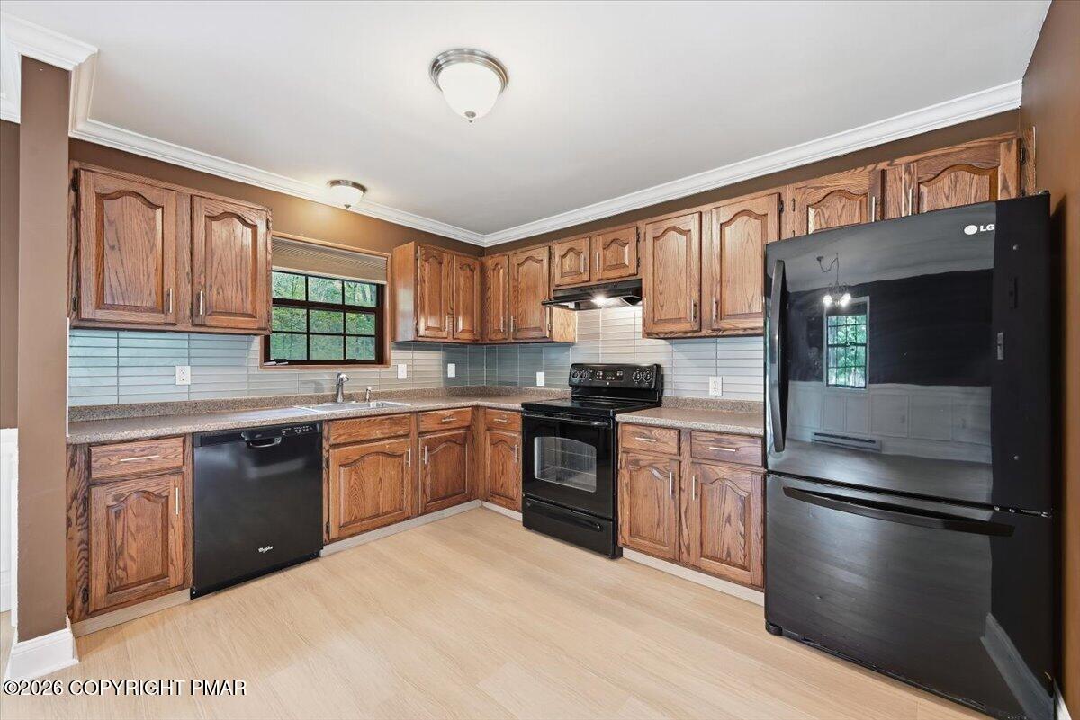 1350 Park Drive Property Photo 5