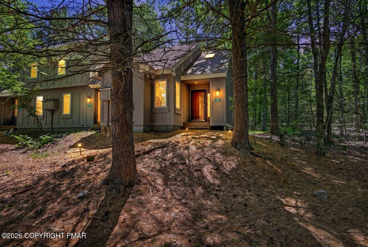17 Slalom Property Photo 3