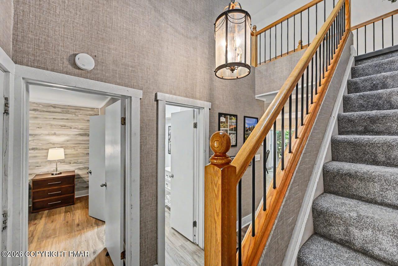 17 Slalom Property Photo 7