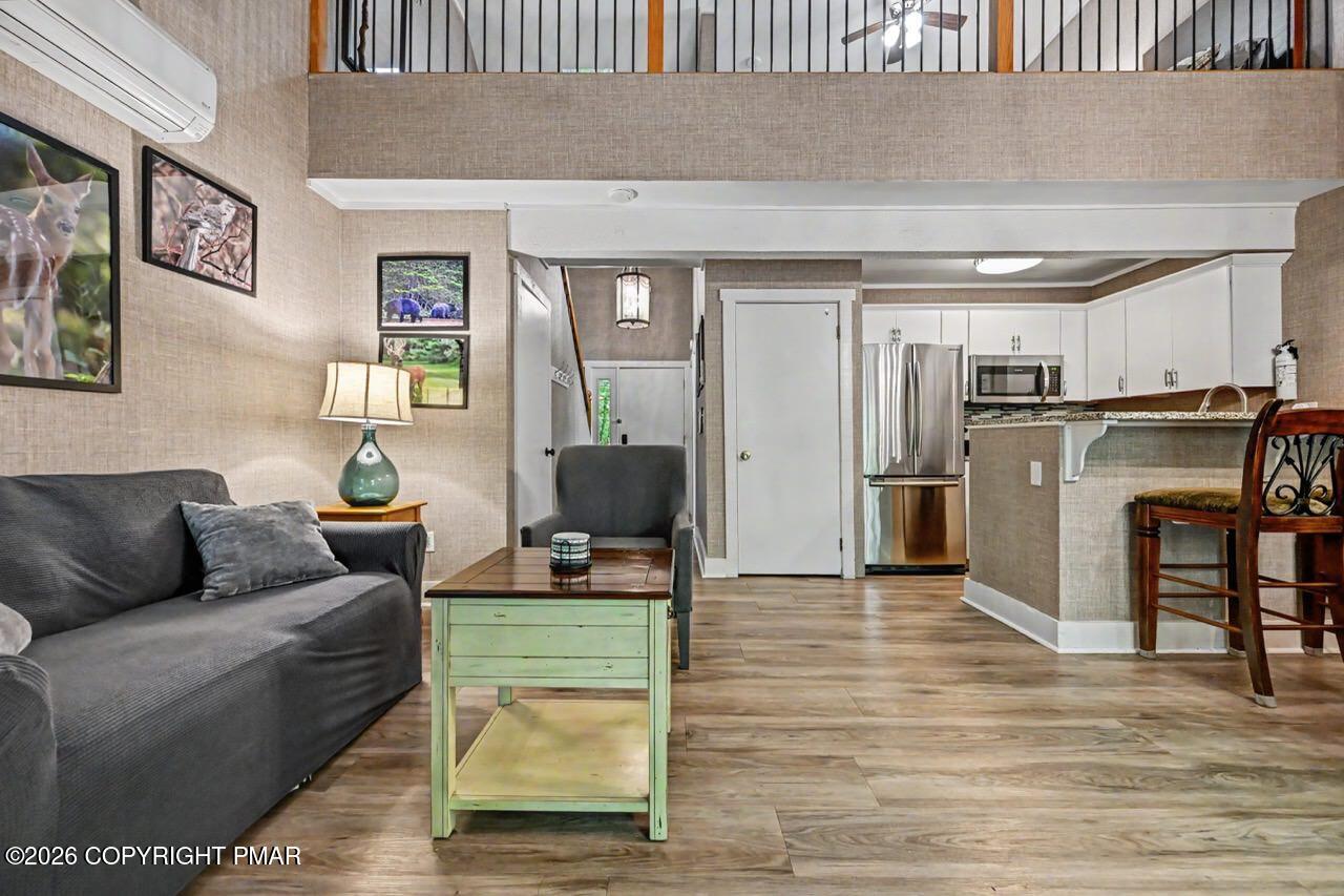17 Slalom Property Photo 13