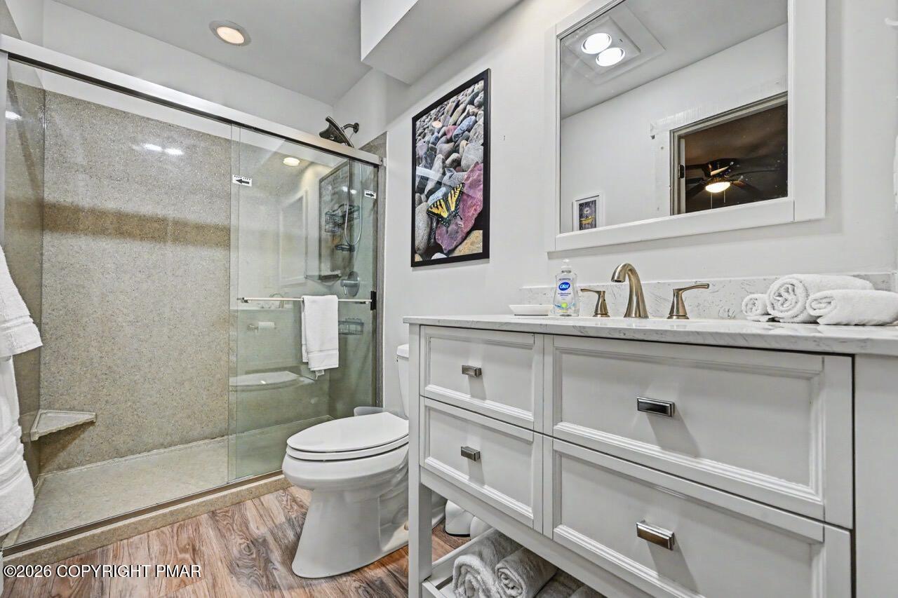 17 Slalom Property Photo 24