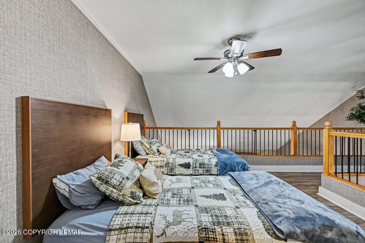 17 Slalom Property Photo 35