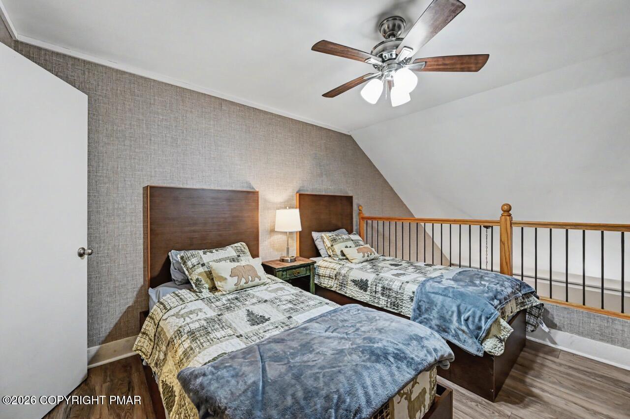 17 Slalom Property Photo 36