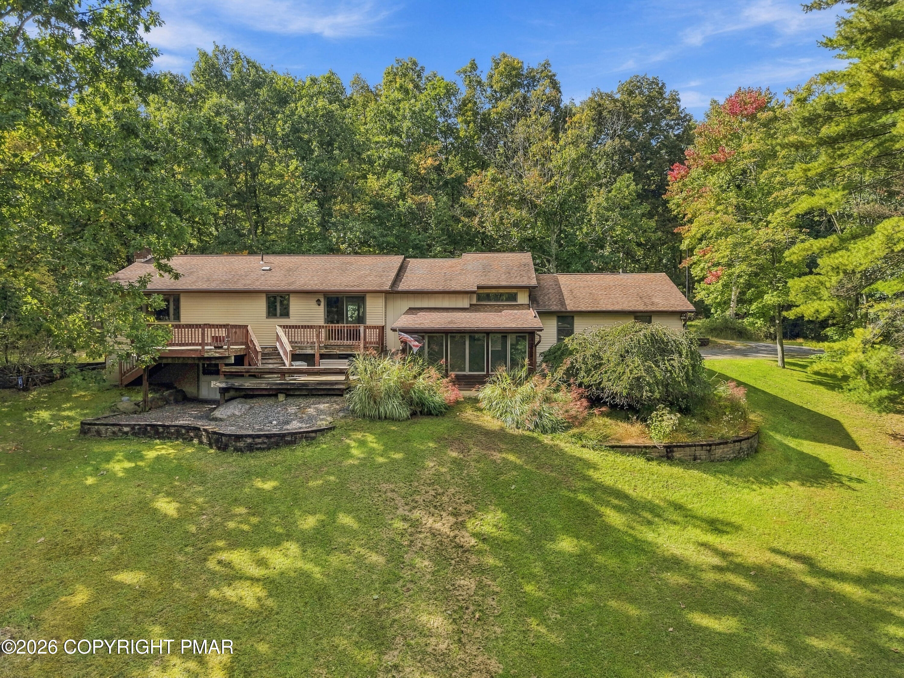 139 Hutson Hill Property Photo 3