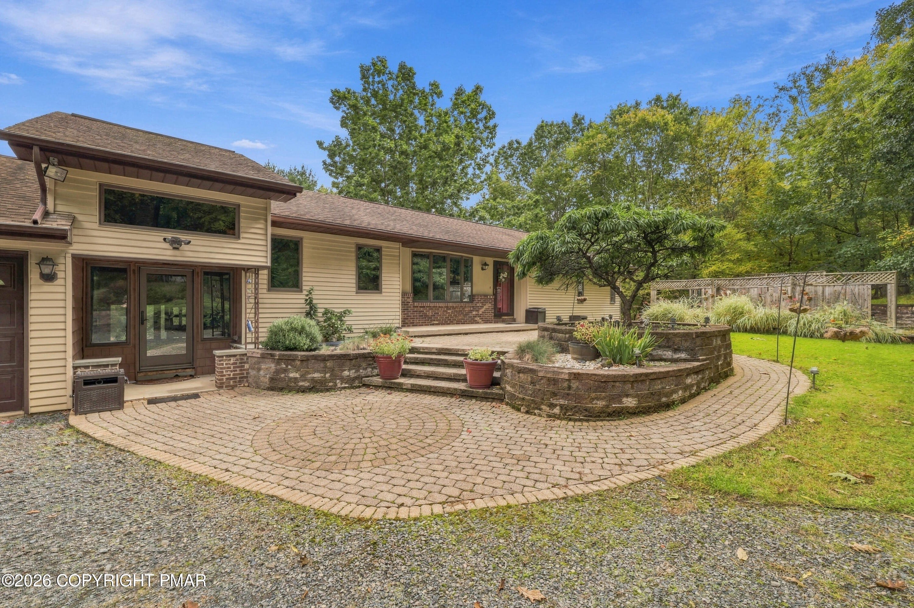 139 Hutson Hill Property Photo 7