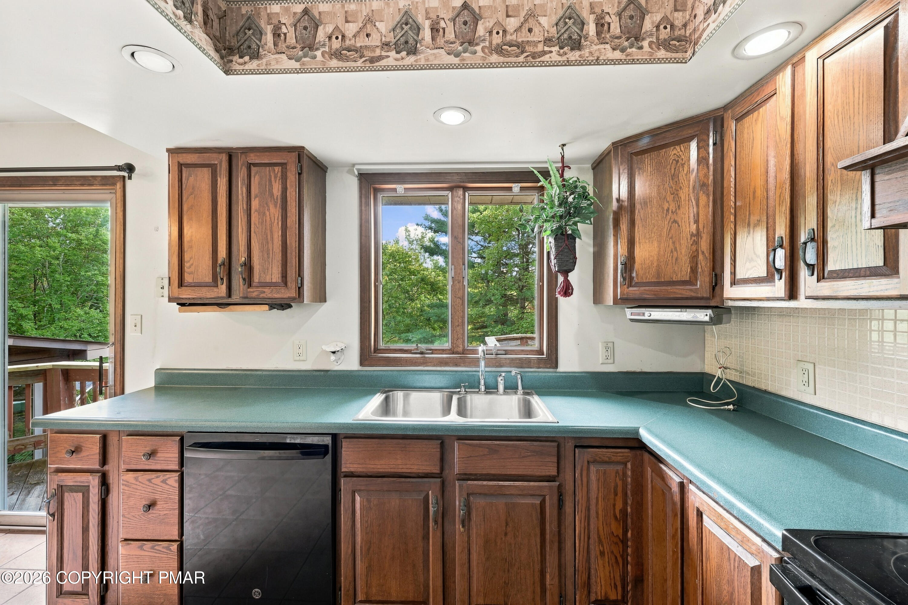 139 Hutson Hill Property Photo 11