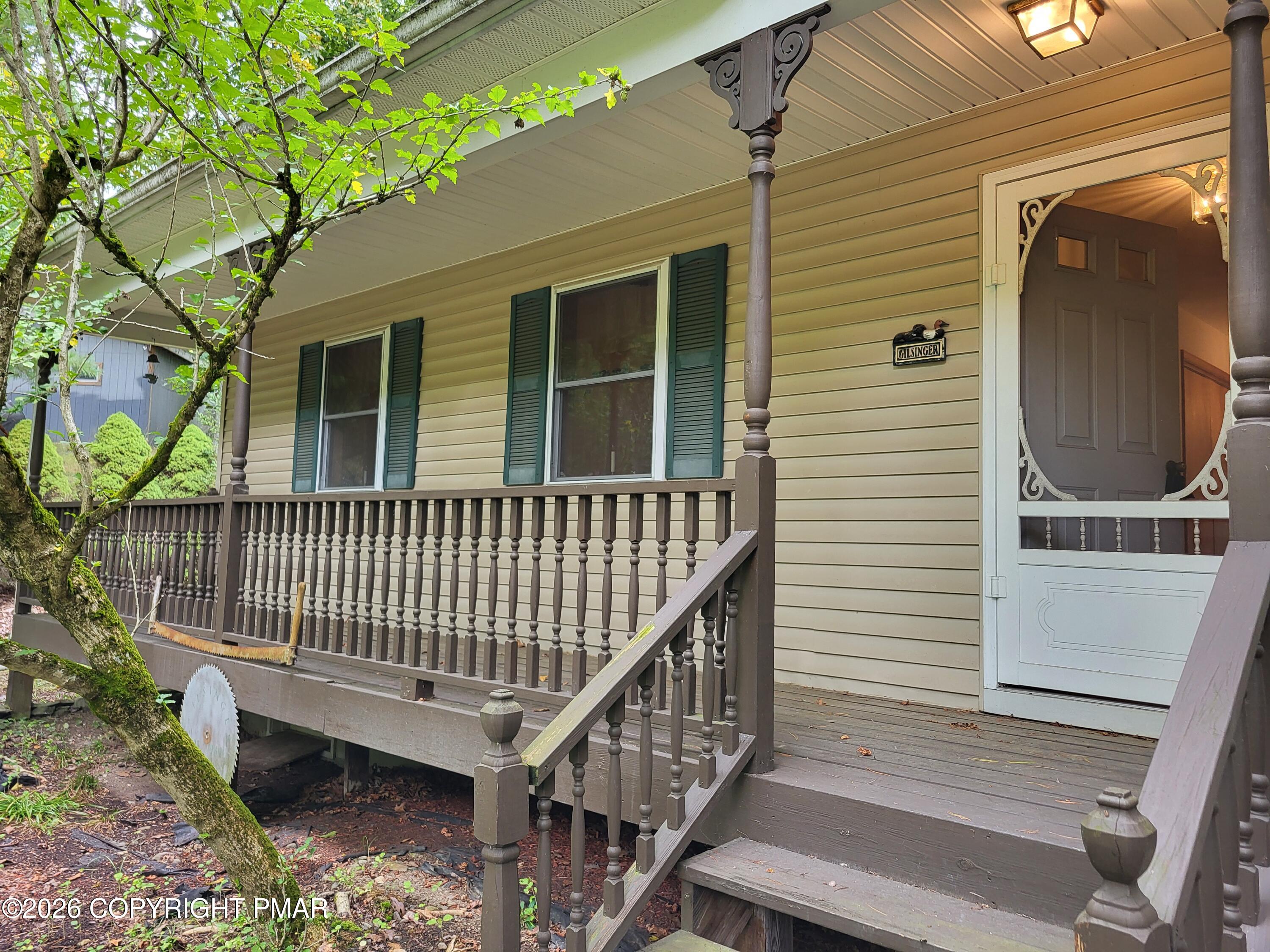 141 Manchester Drive Property Photo 4