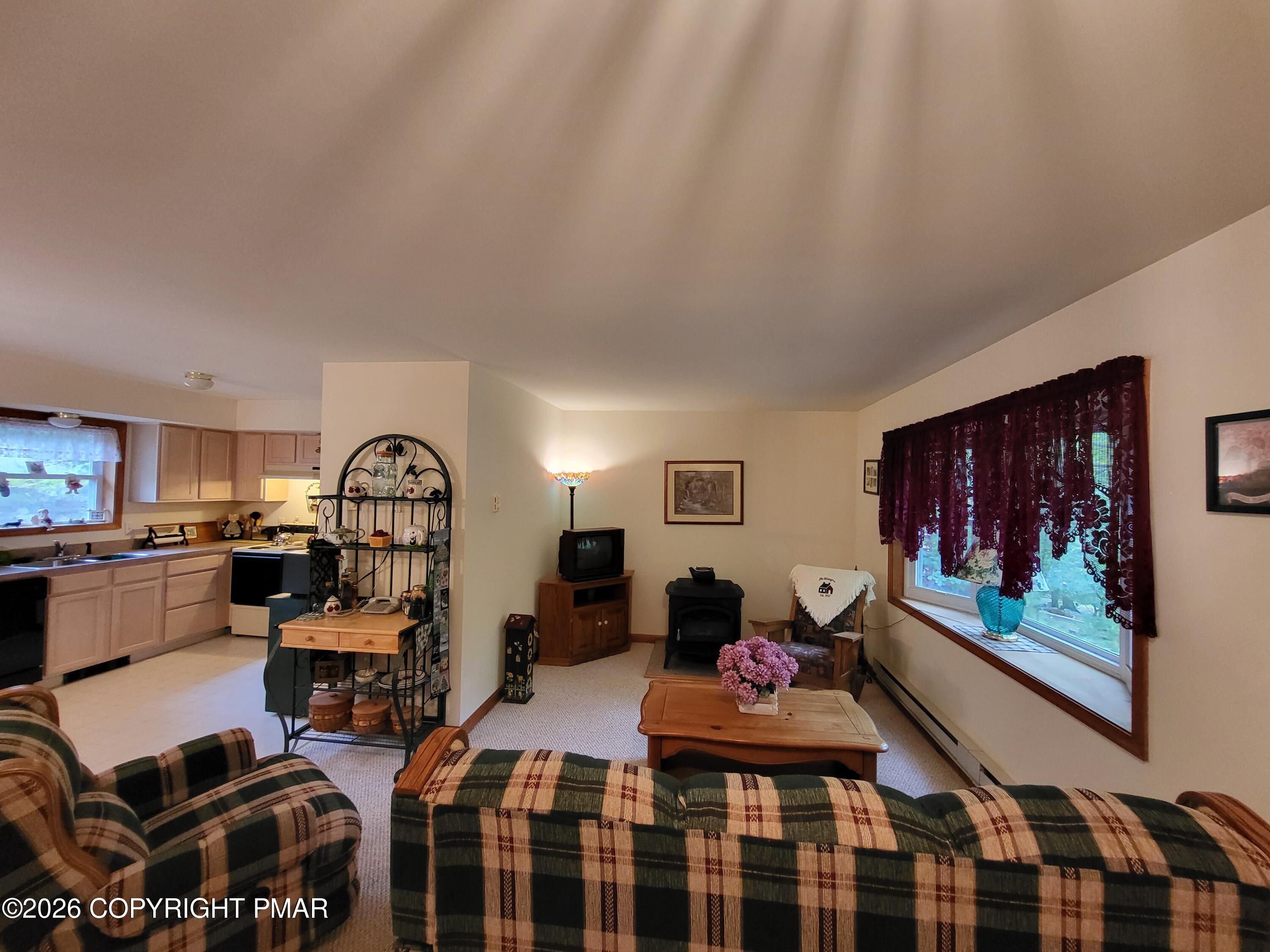 141 Manchester Drive Property Photo 6
