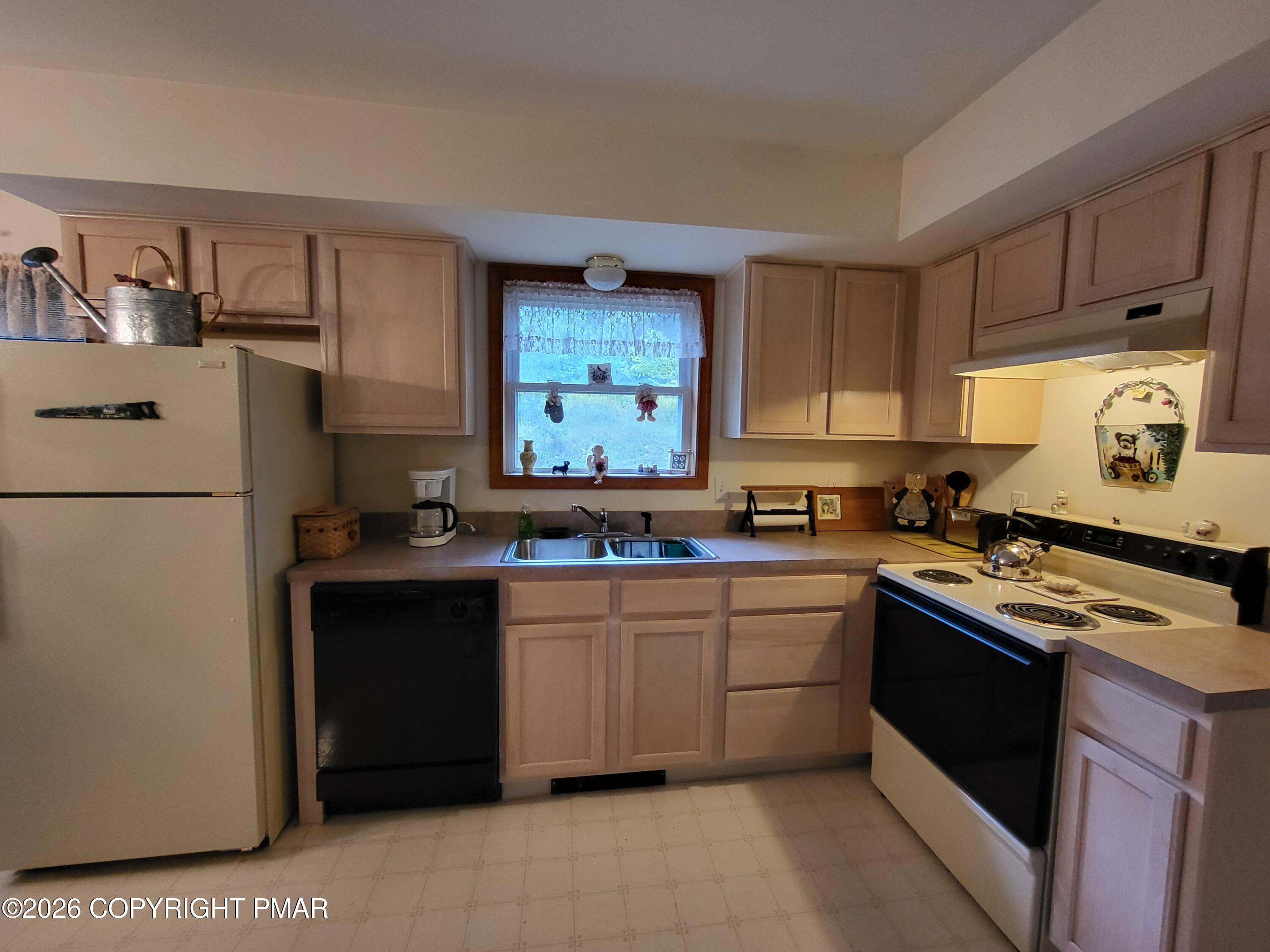 141 Manchester Drive Property Photo 20