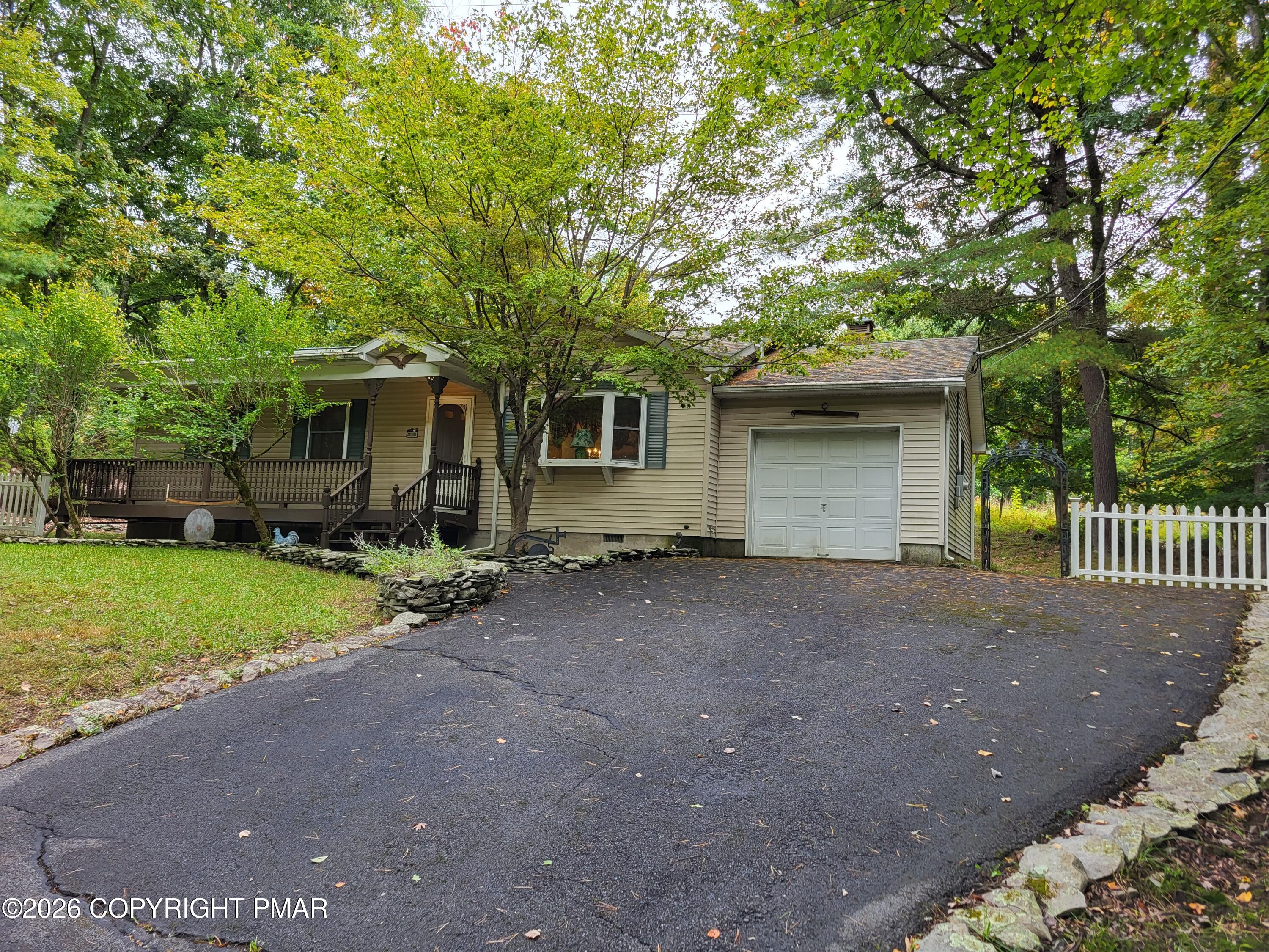 141 Manchester Drive Property Photo 47