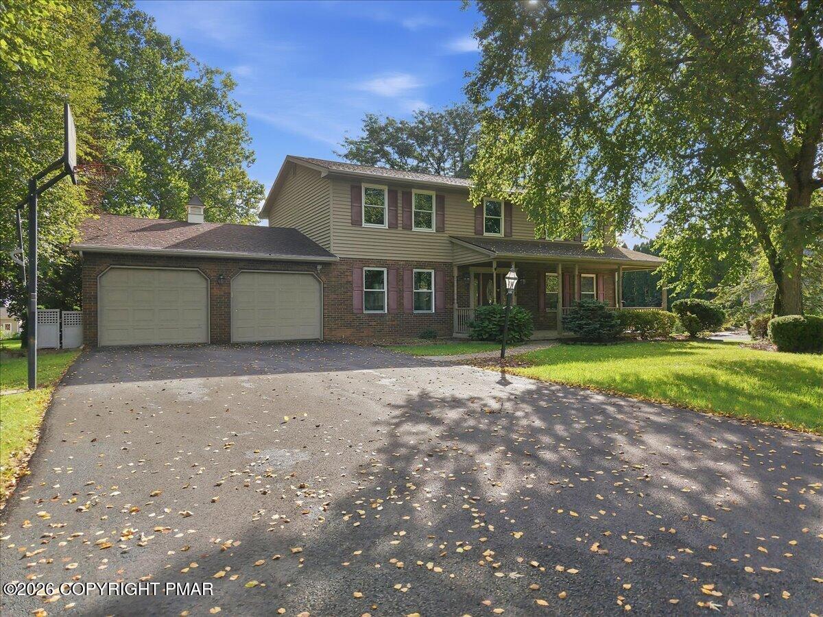 714 Lexington Road Property Photo 2
