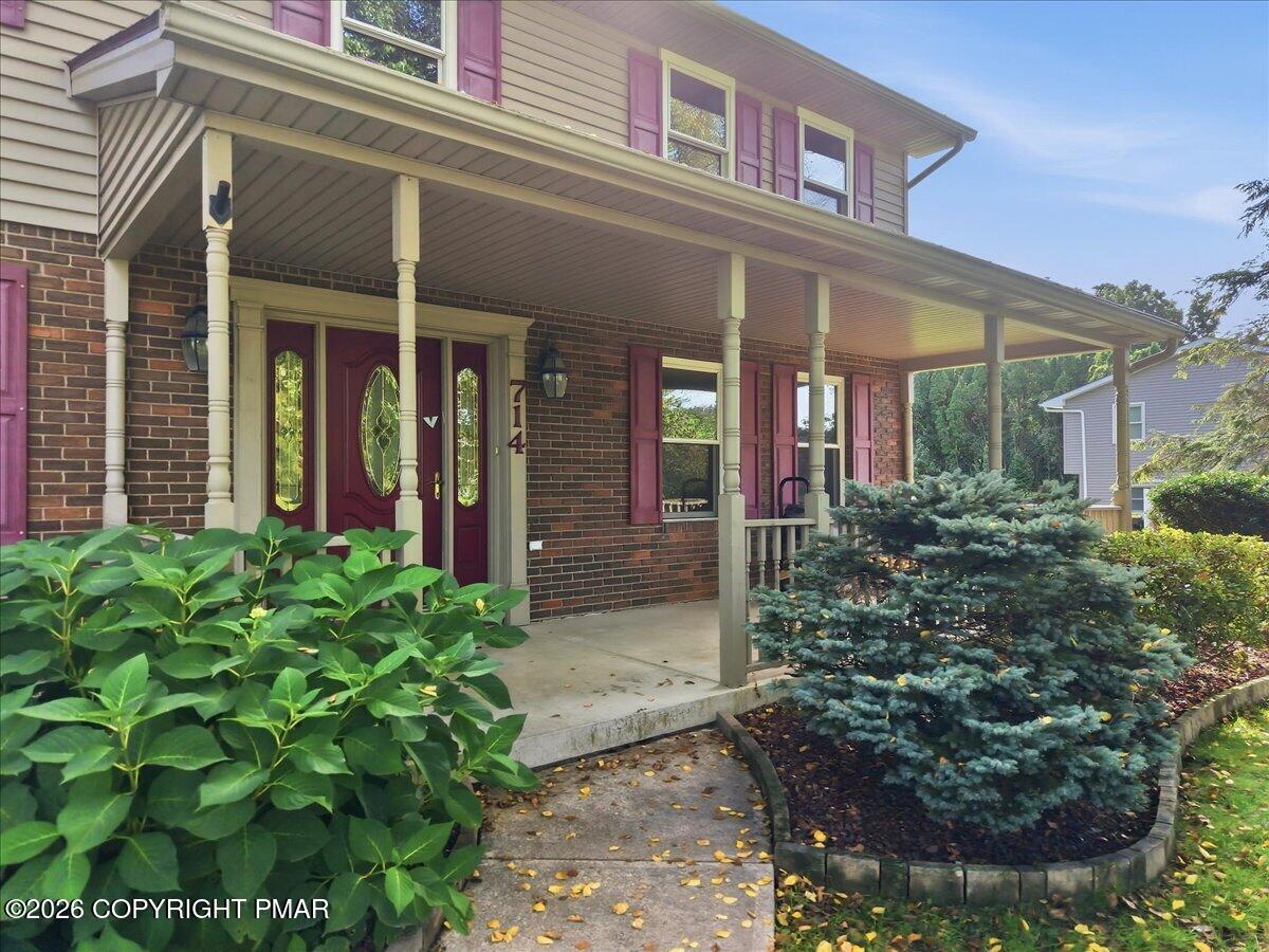 714 Lexington Road Property Photo 5