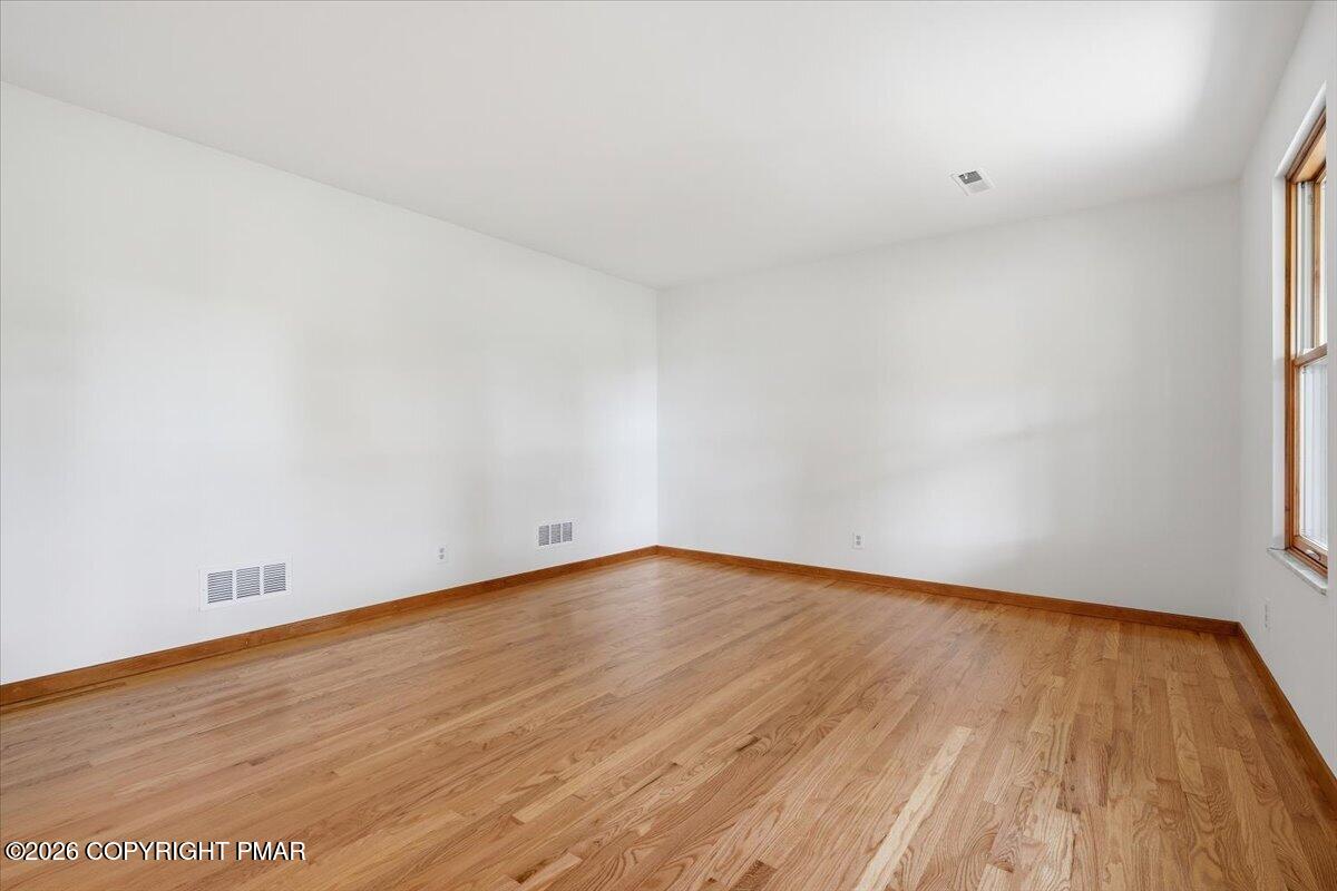 714 Lexington Road Property Photo 9