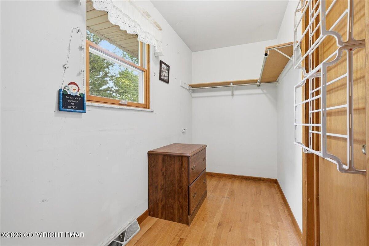714 Lexington Road Property Photo 49