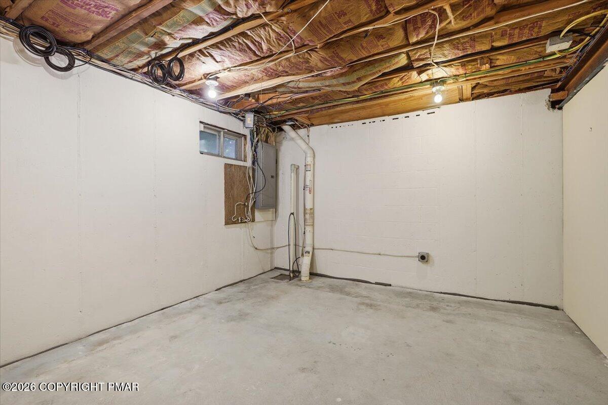 714 Lexington Road Property Photo 56