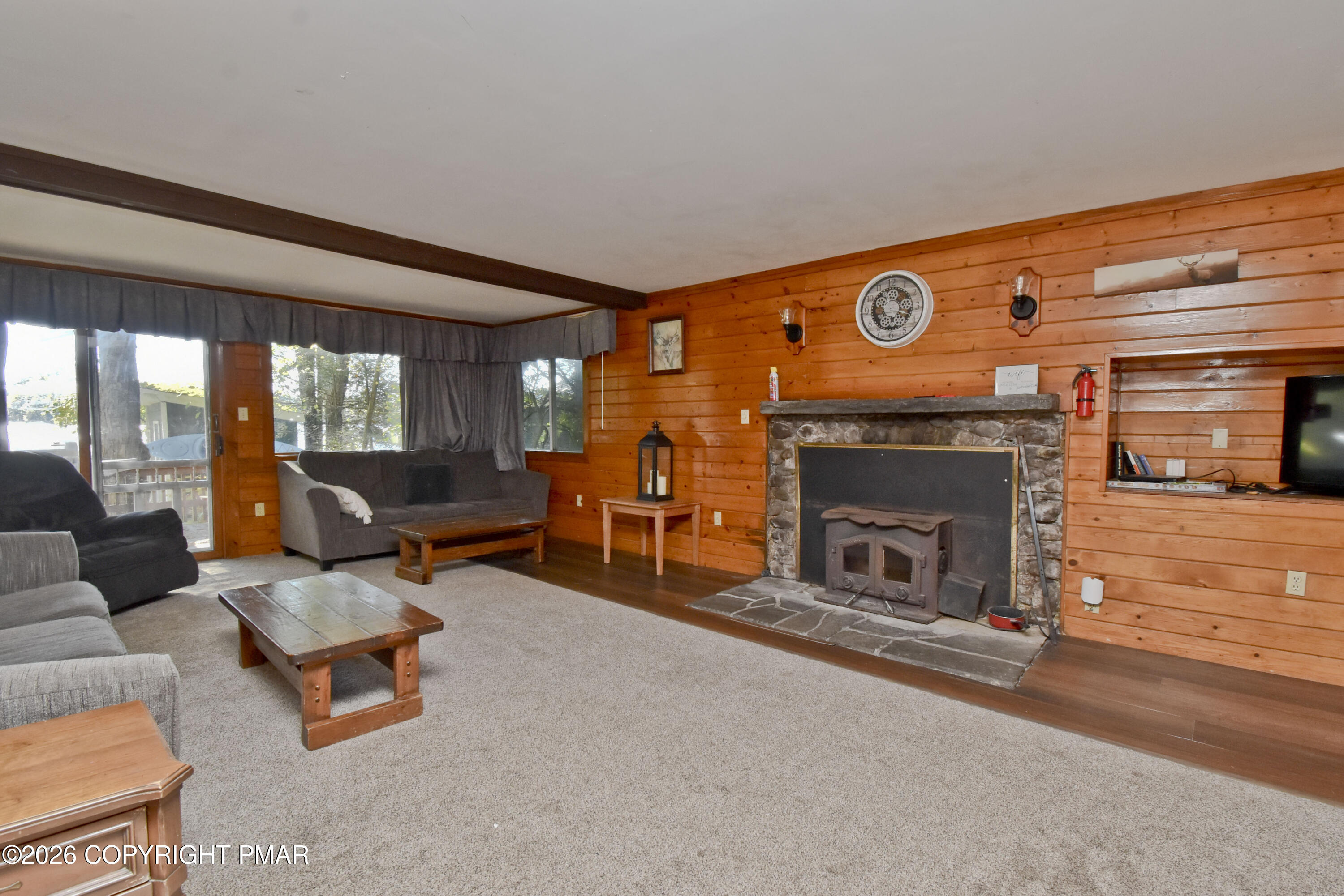107 Martin Lane Property Photo 5
