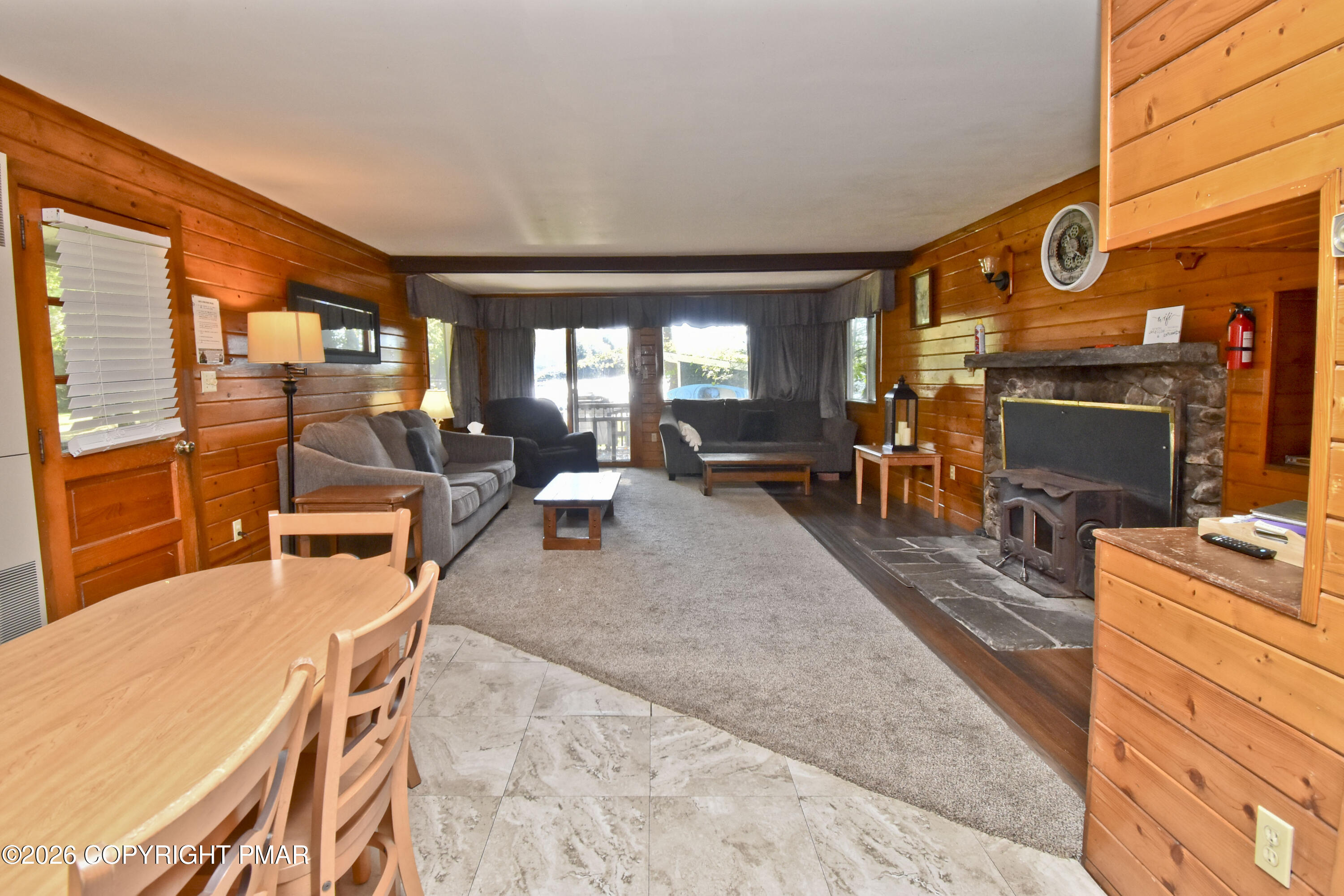 107 Martin Lane Property Photo 8