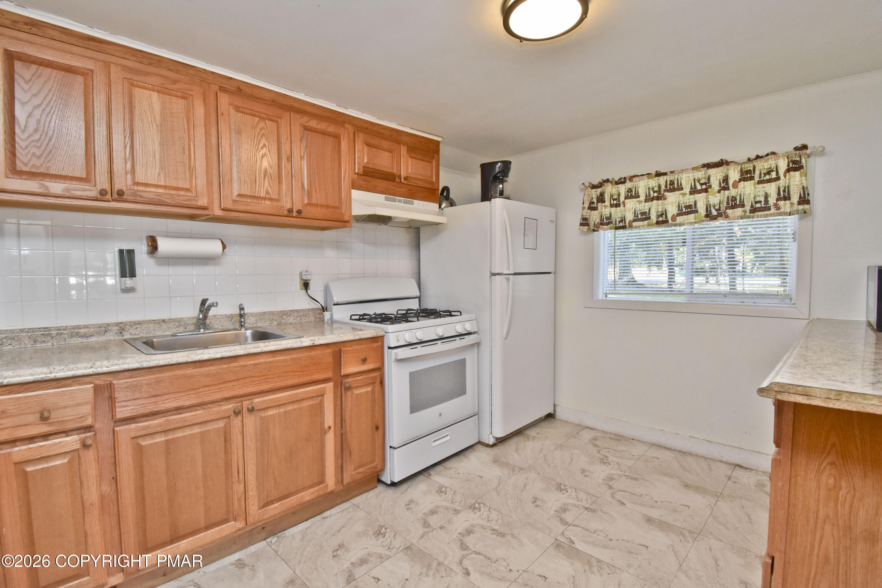 107 Martin Lane Property Photo 11