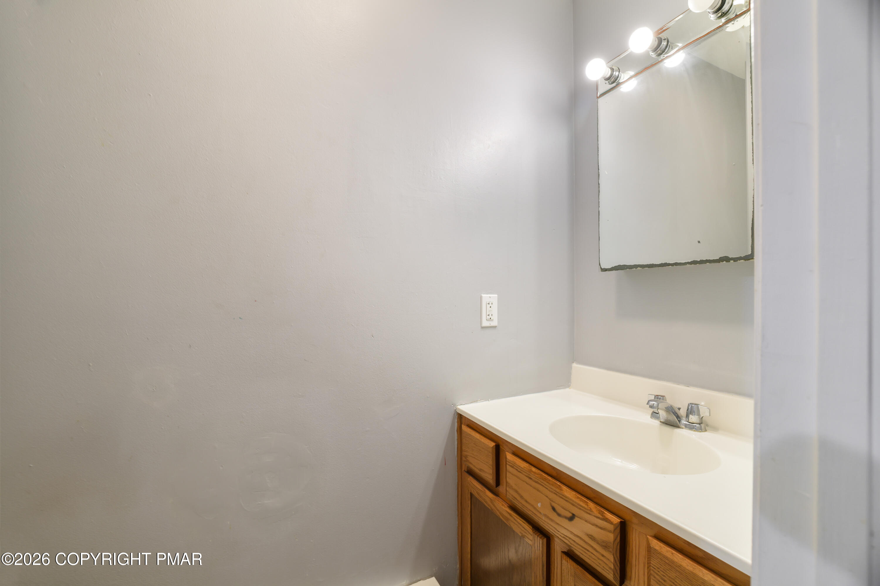 5456 Jennifer Lane Property Photo 15