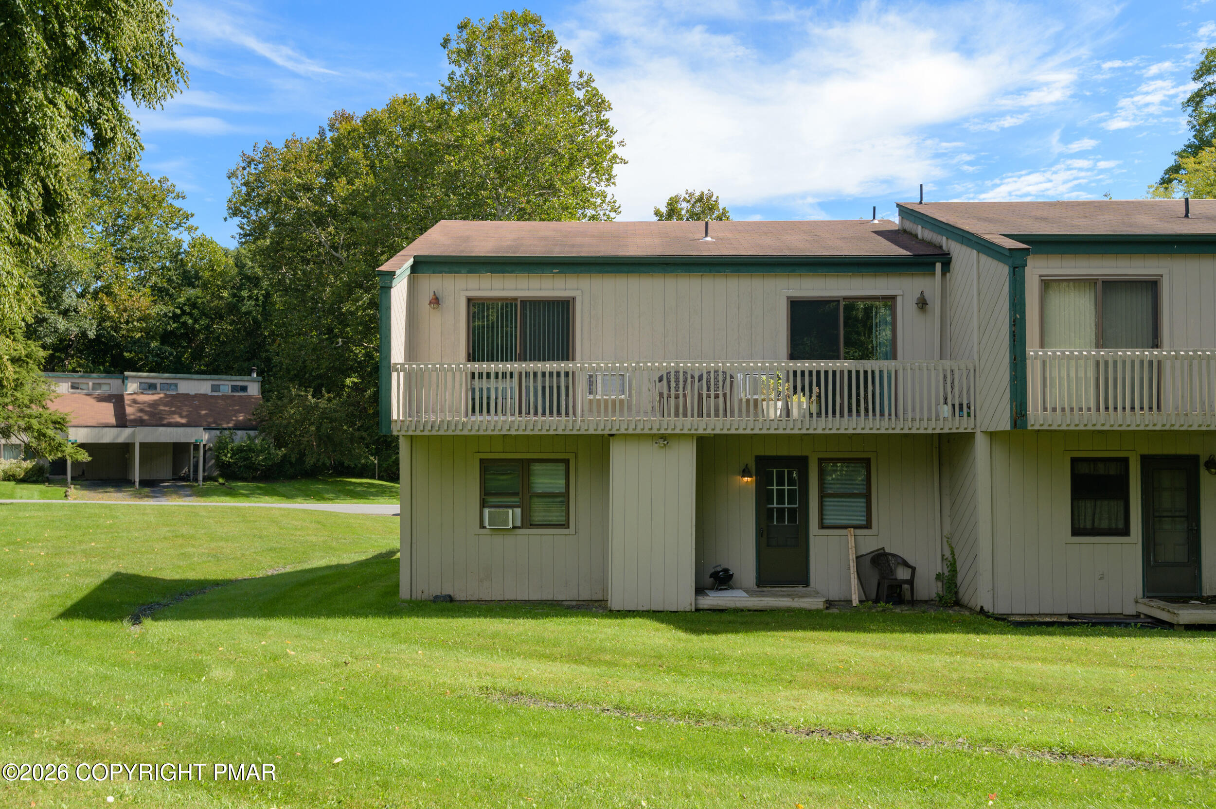 142 Ridge Drive Property Photo 6