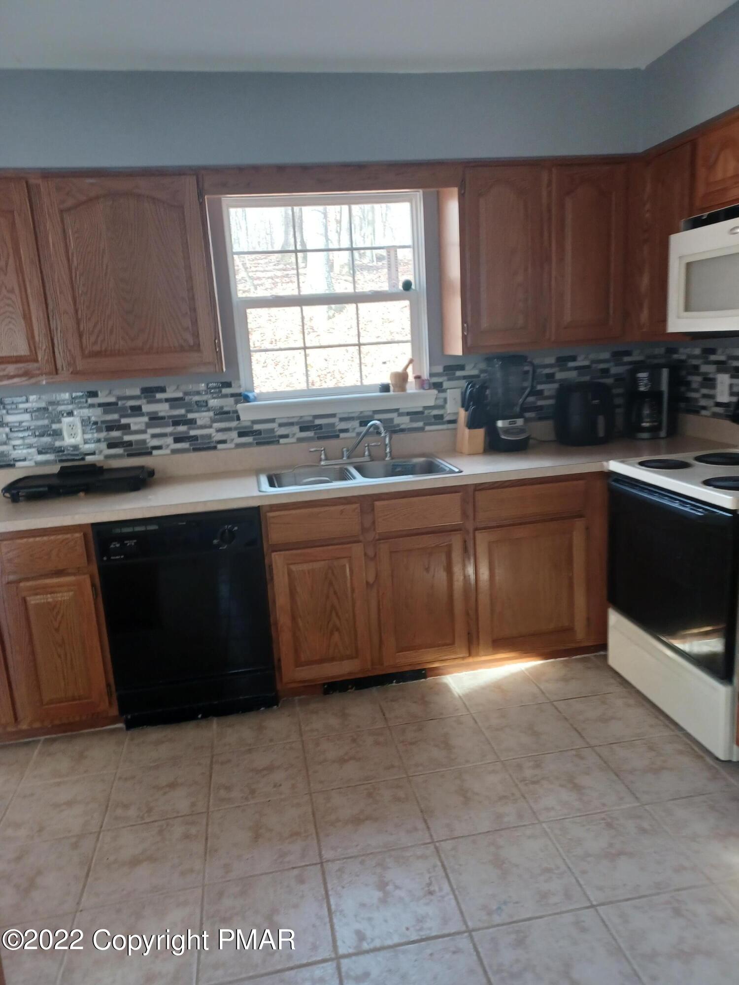 1147 Hunters Woods Drive Property Photo 21