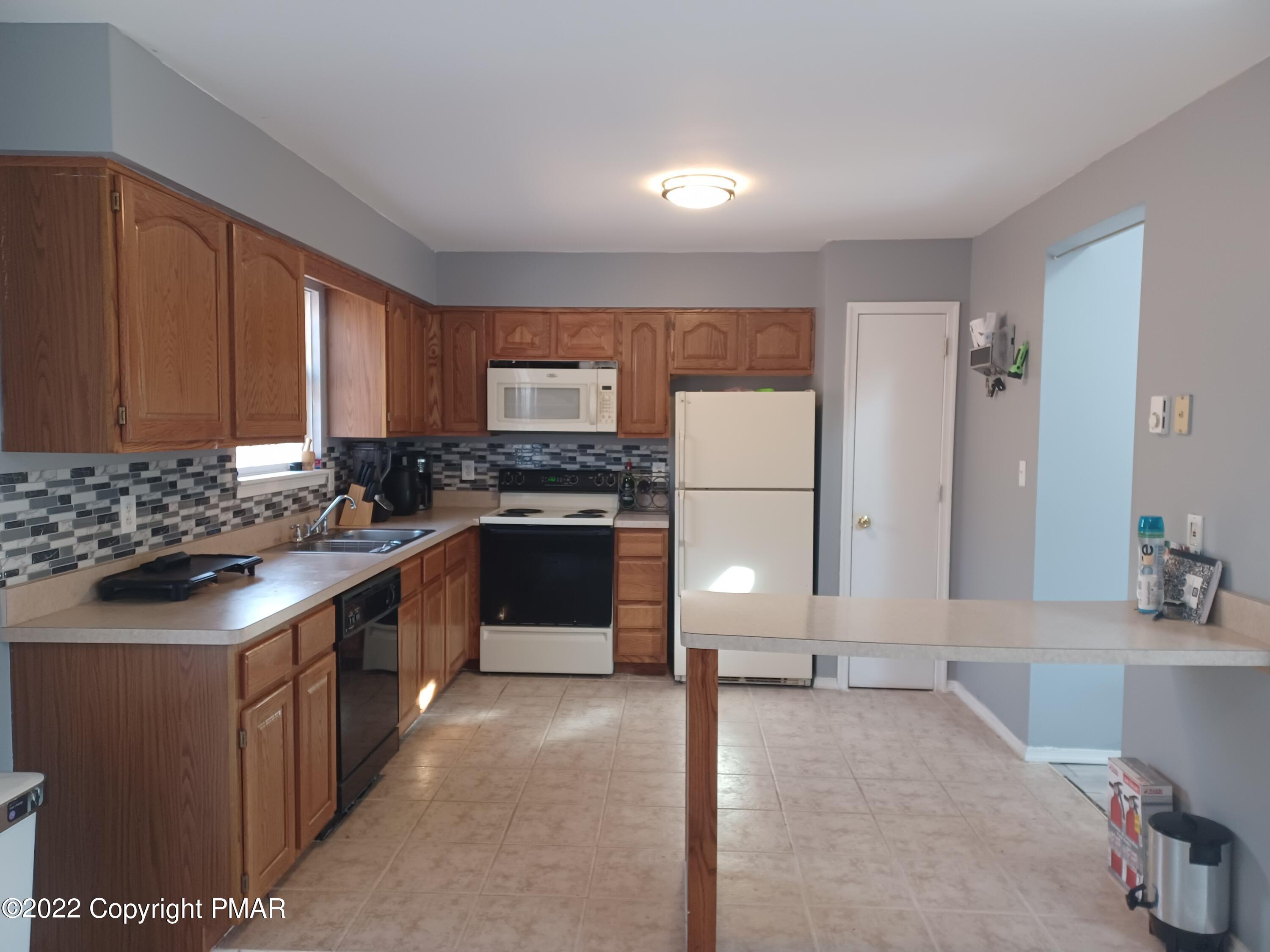 1147 Hunters Woods Drive Property Photo 24