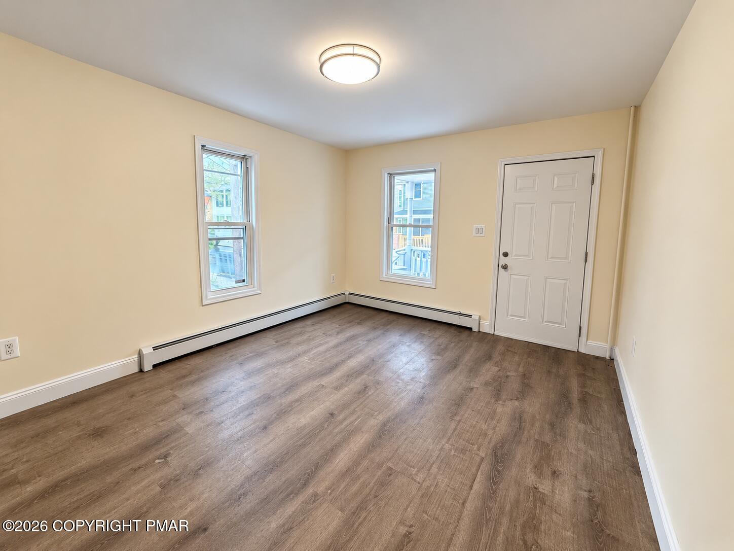 728-730 Ann Street Property Photo 4